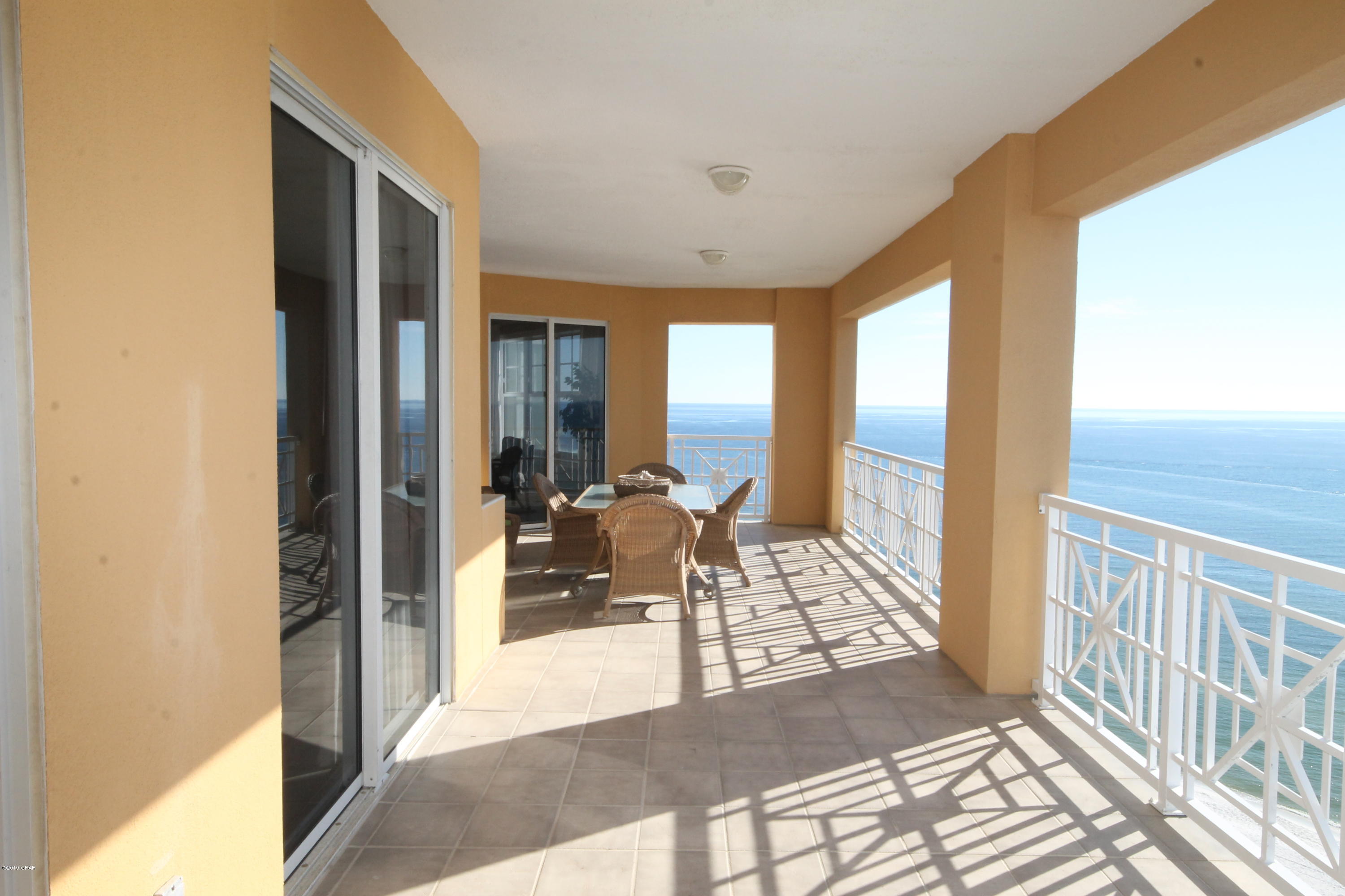 En Soleil Condo - Residential