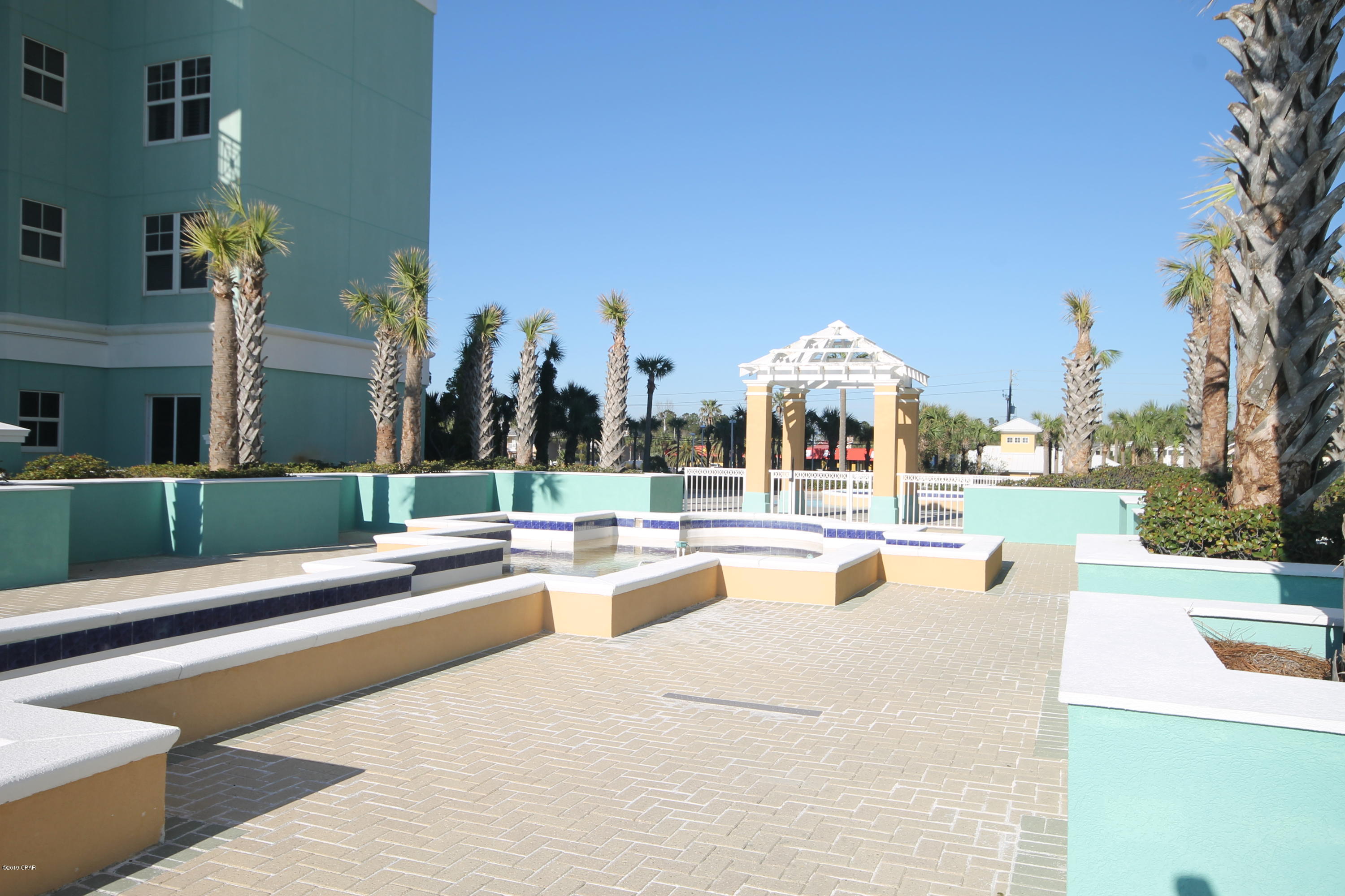 En Soleil Condo - Residential