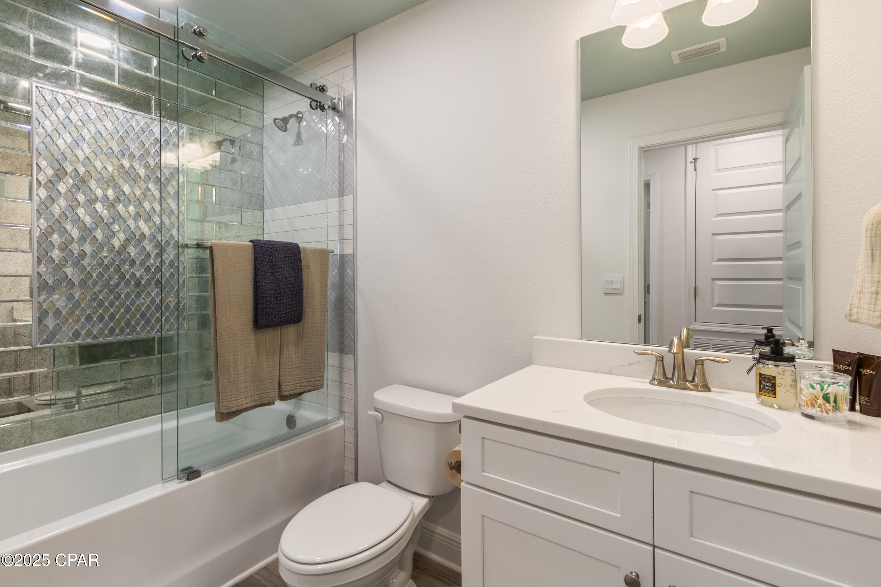 Kelly Street Pines - Residential