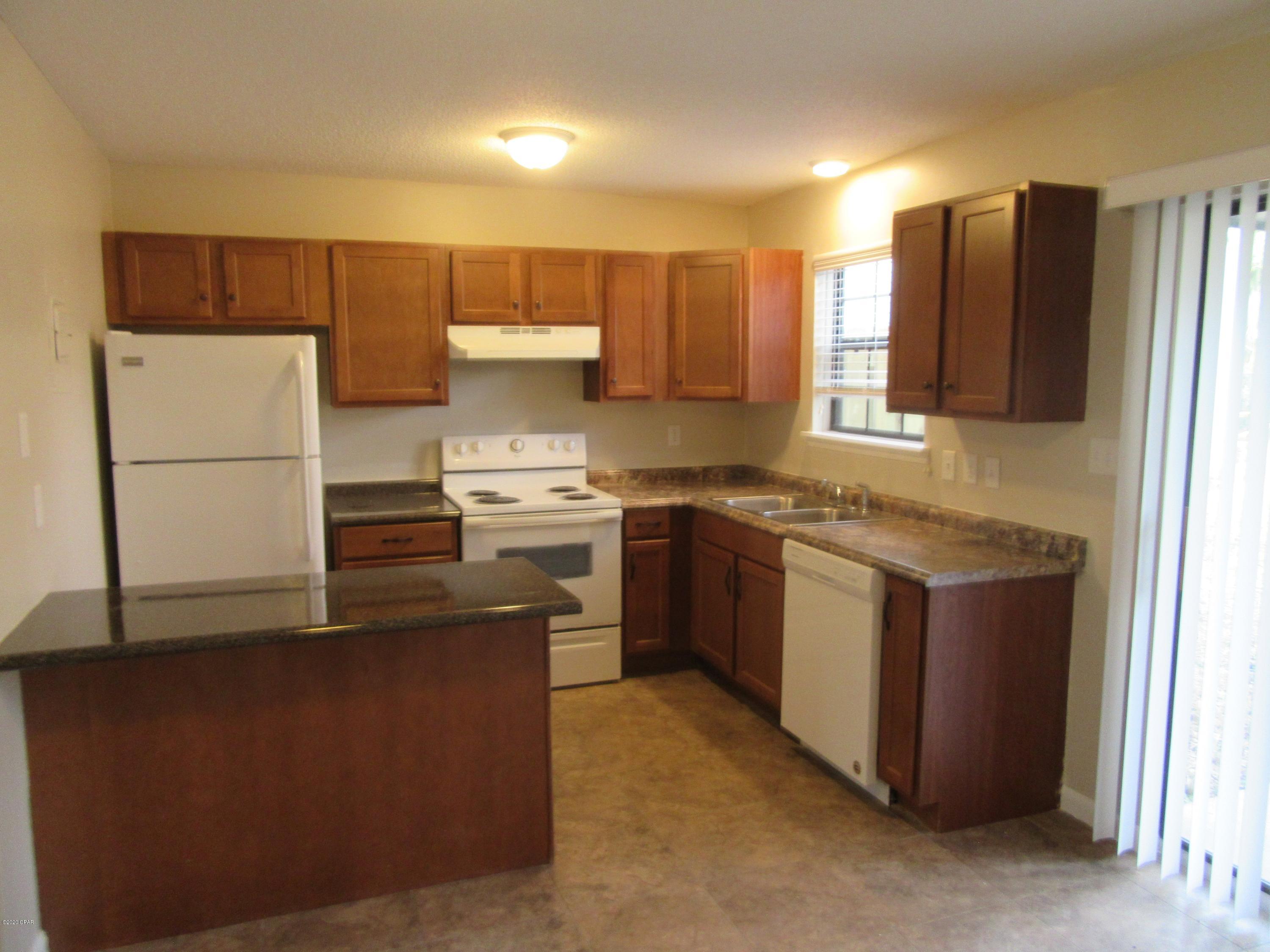 [No Recorded Subdiv] - Residential Lease