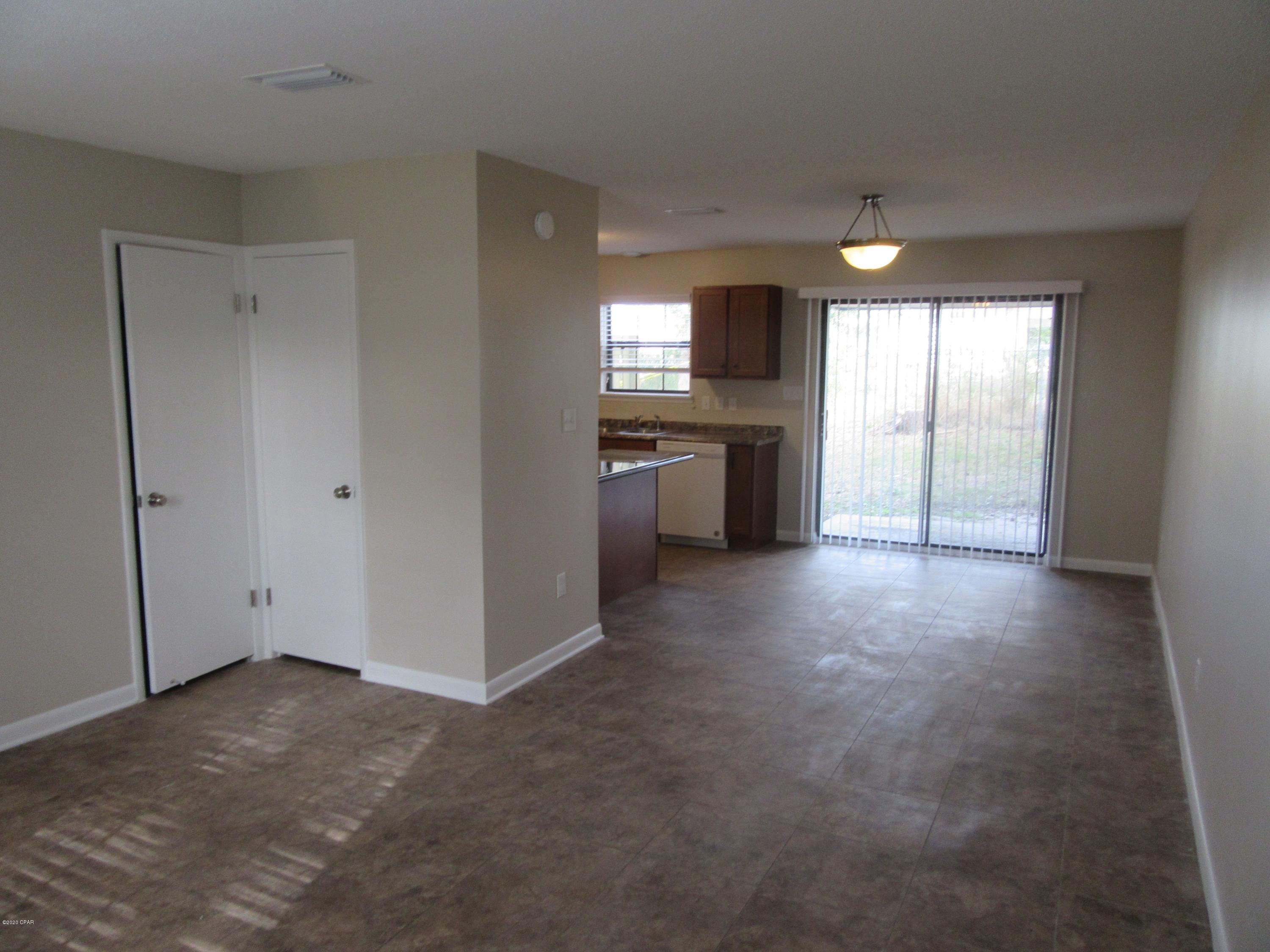 [No Recorded Subdiv] - Residential Lease