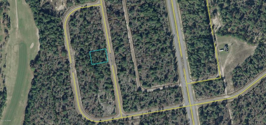 This is a great buildable lot in Sunny Hills. Sunny Hills features many beautiful lakes, as well as a golf course! Only 45 minutes from Panama City Beach.