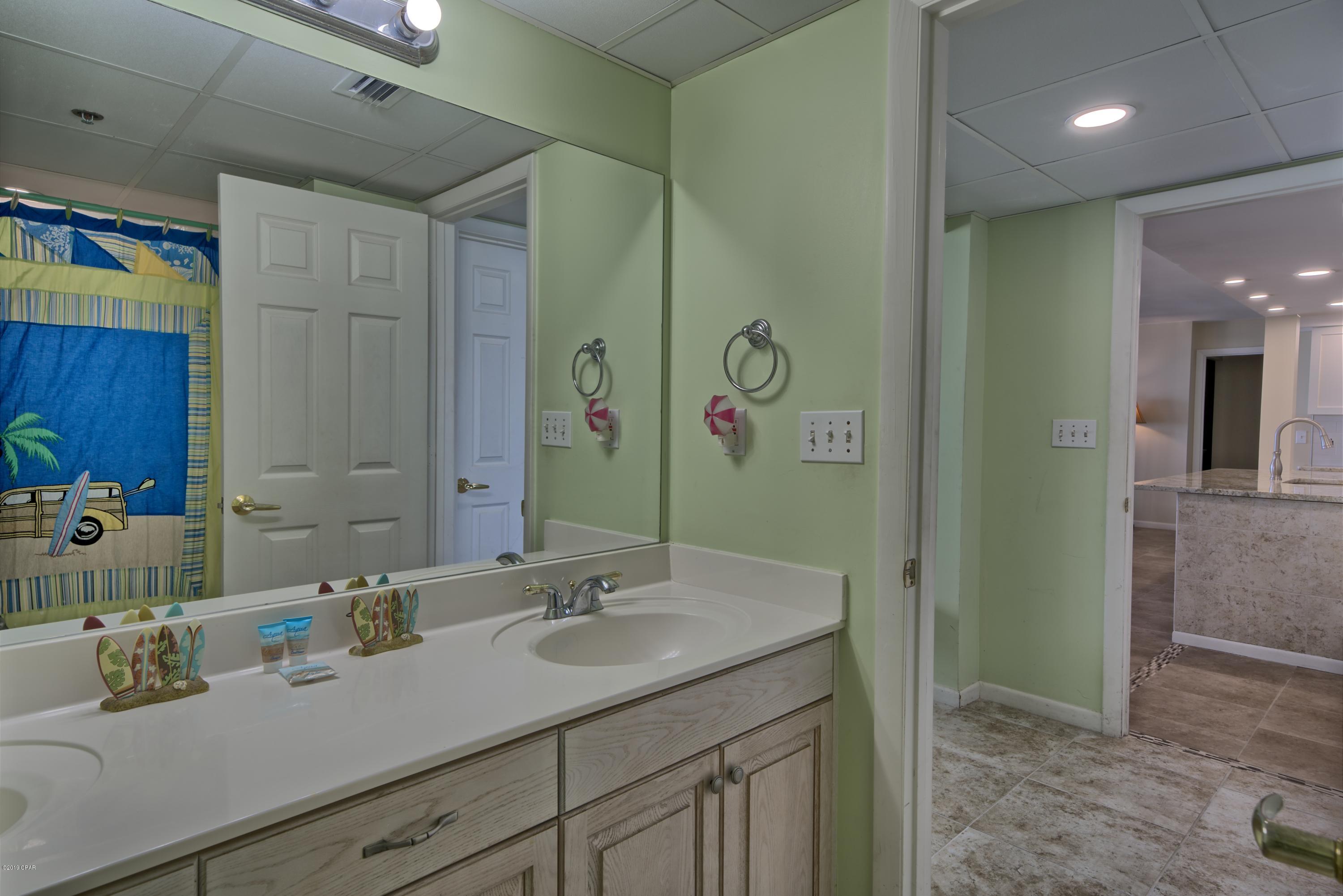 Long Beach Towers I - Residential