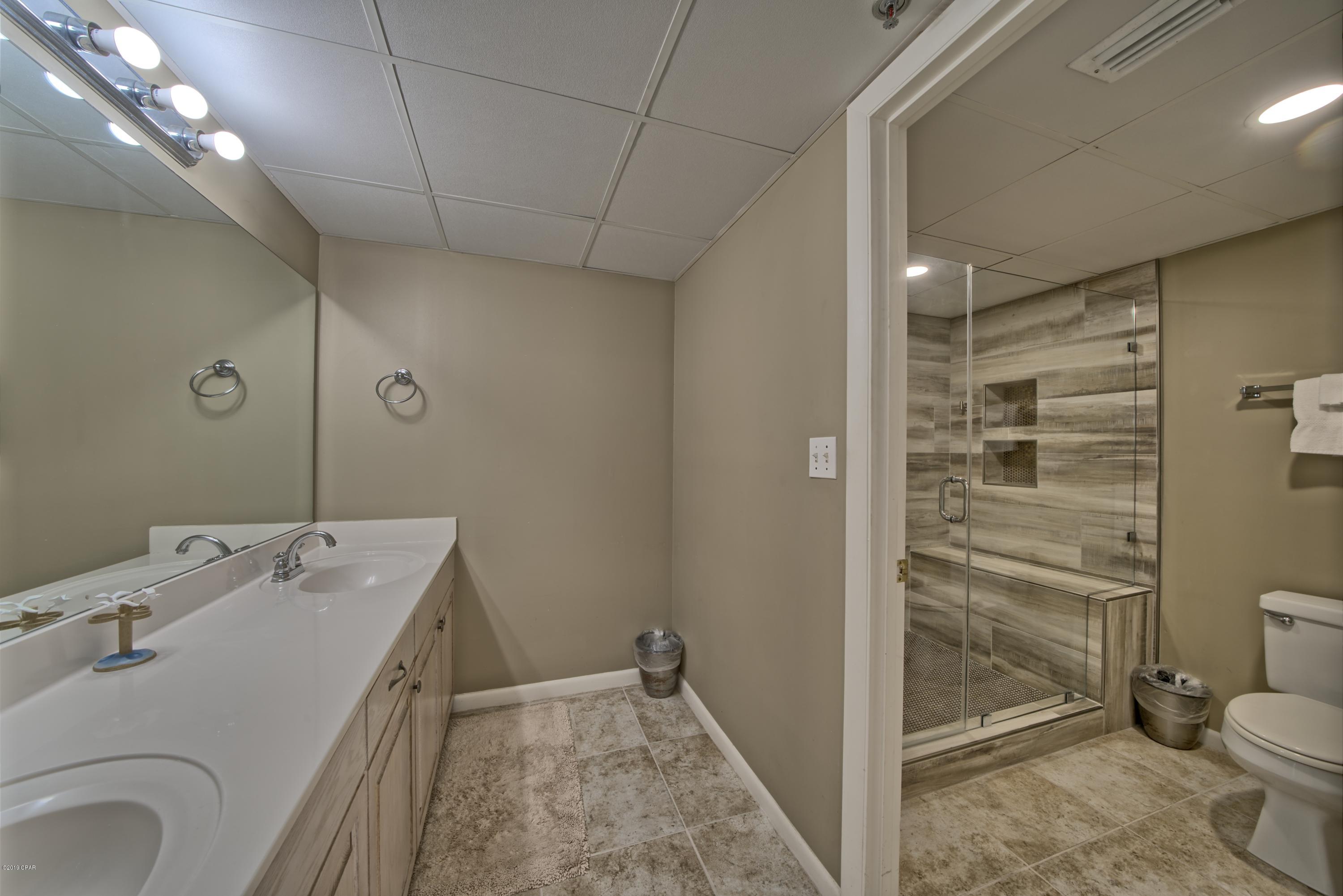 Long Beach Towers I - Residential