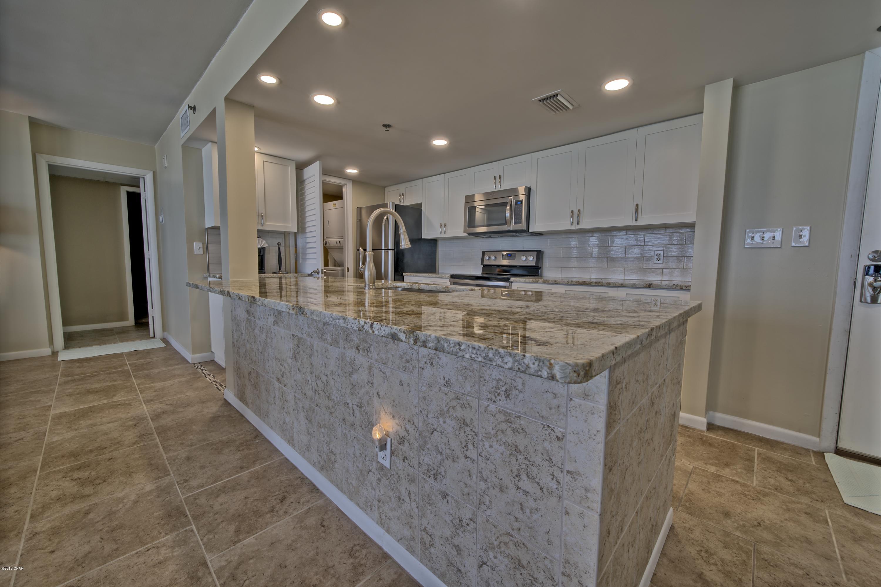 Long Beach Towers I - Residential