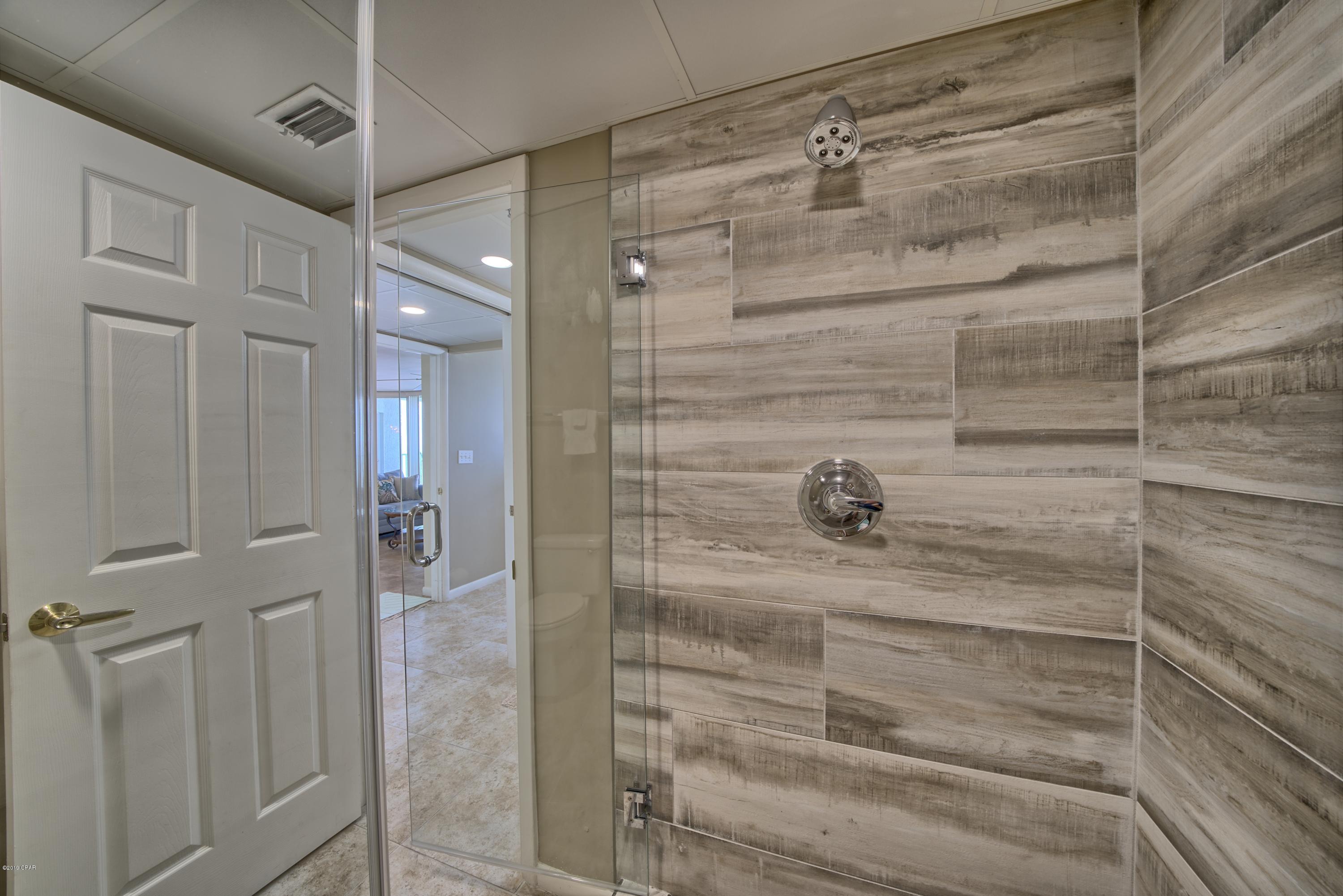 Long Beach Towers I - Residential