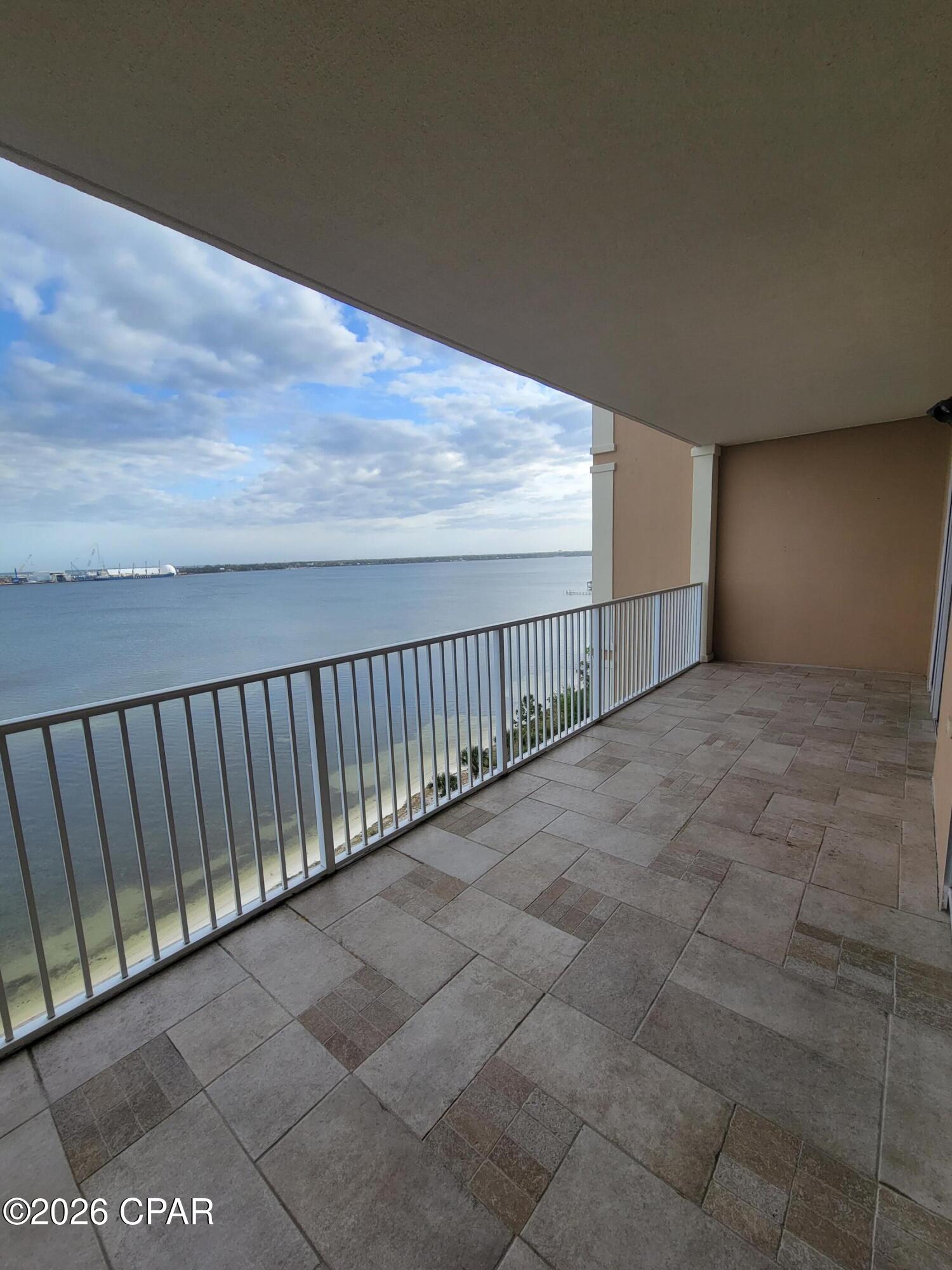 Magnolia Bay Club - Residential