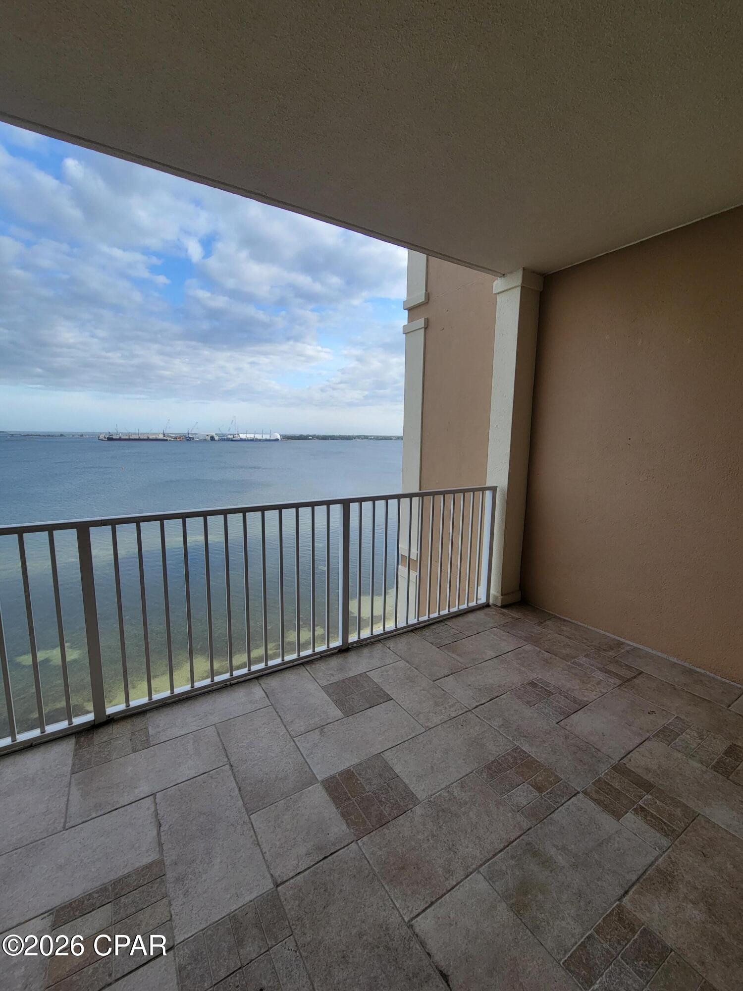 Magnolia Bay Club - Residential