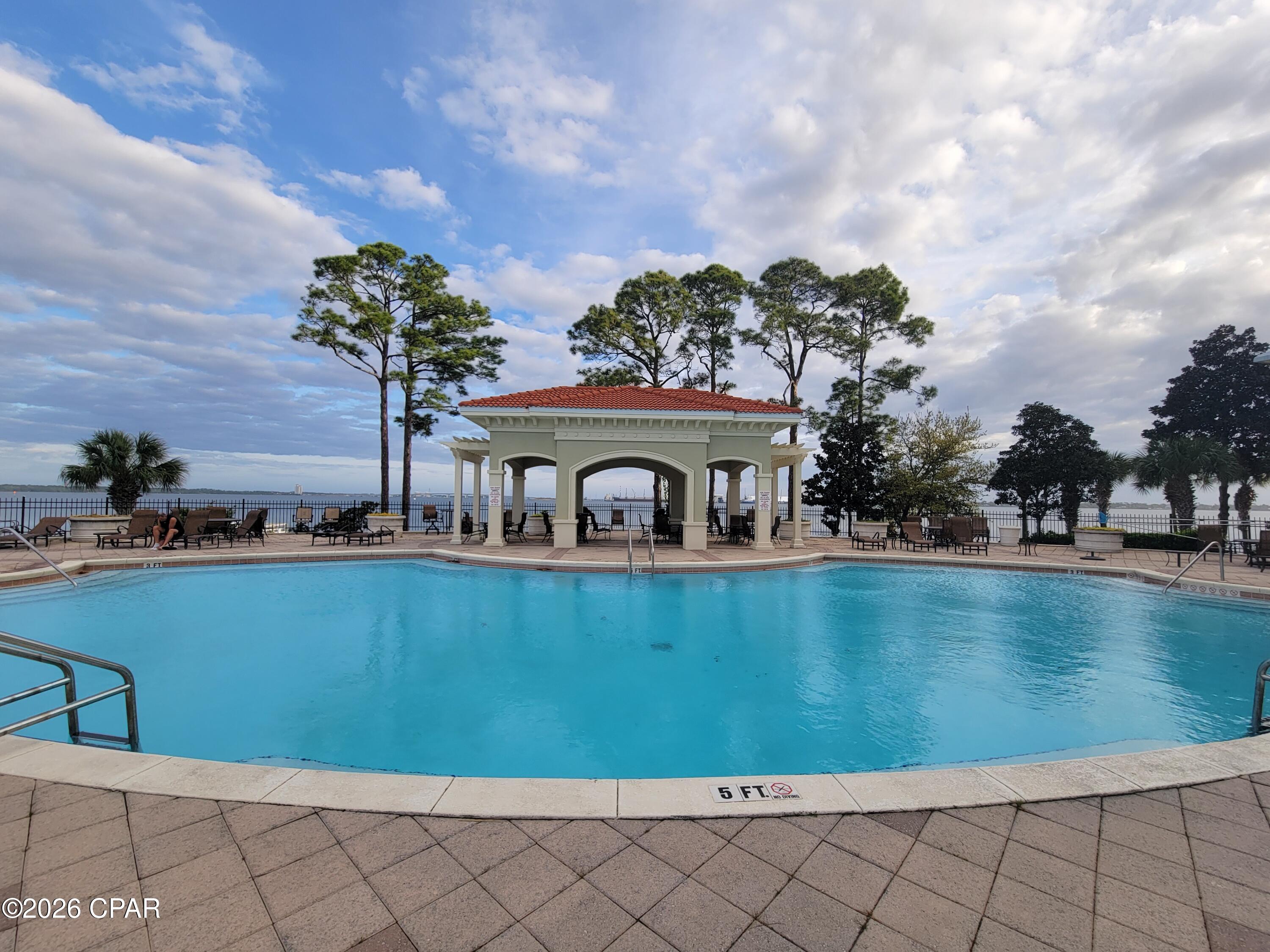 Magnolia Bay Club - Residential