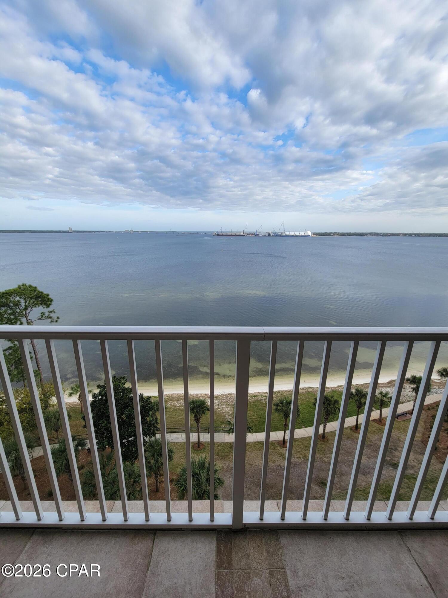 Magnolia Bay Club - Residential