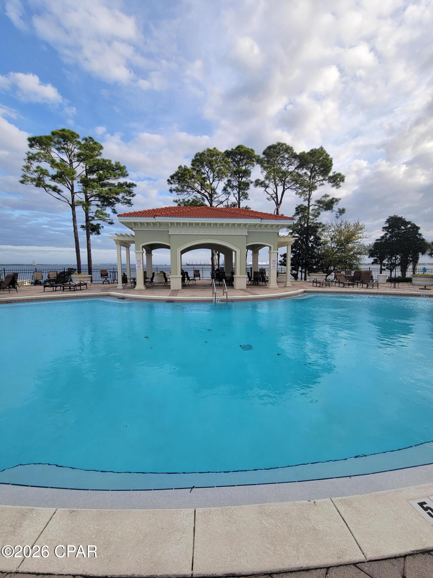 Magnolia Bay Club - Residential