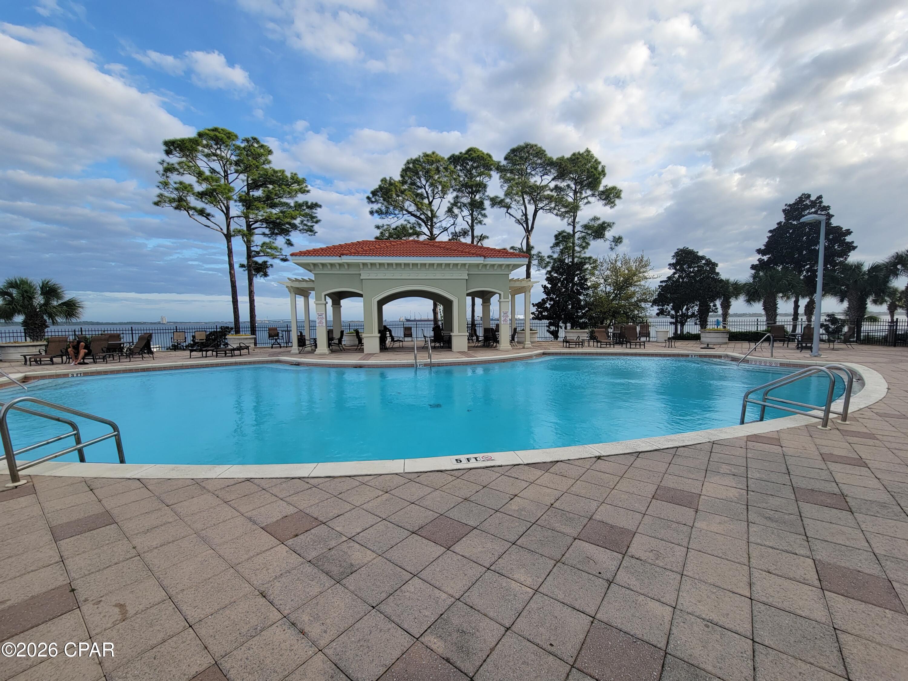 Magnolia Bay Club - Residential