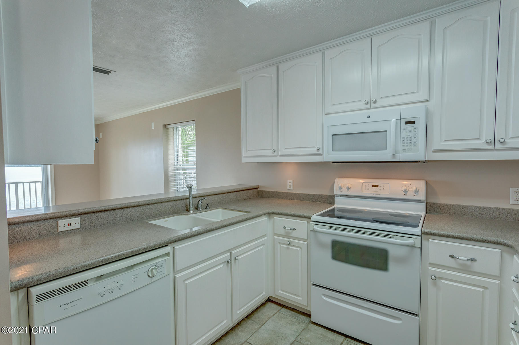 Grand Bay Townhomes - Residential