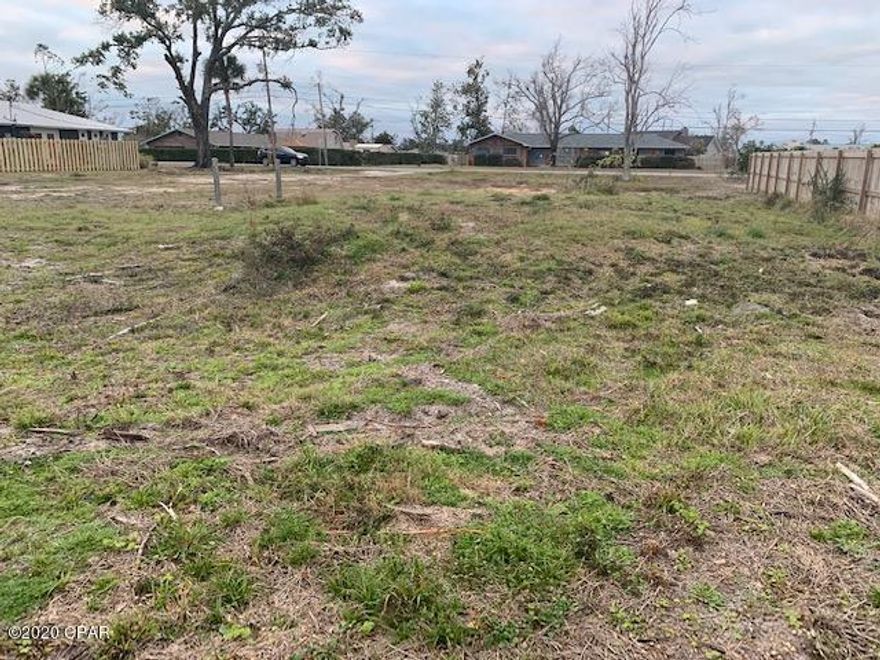 LOCATION LOCATION!   This large residential lot is ready for you to build your new home!  Over 1/2 acres in Lynn Haven, this Baywood Shore Estates lot elevation is zone X and not required to have flood insurance.    Conveniently located off Northshore Drive, this lot has septic and well already in place.  

Come drive this great neighborhood and see this location today!