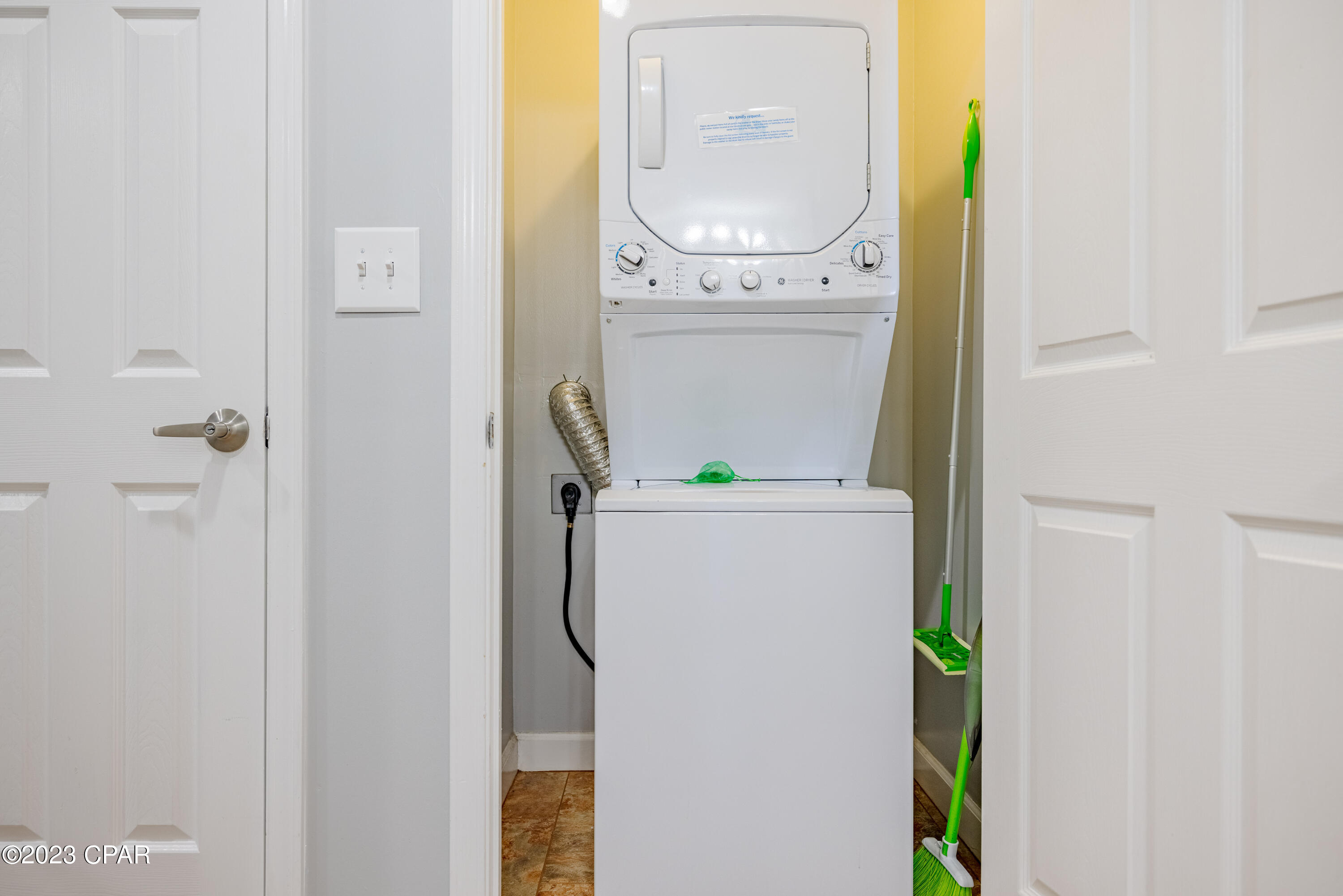 Sterling Reef - Residential