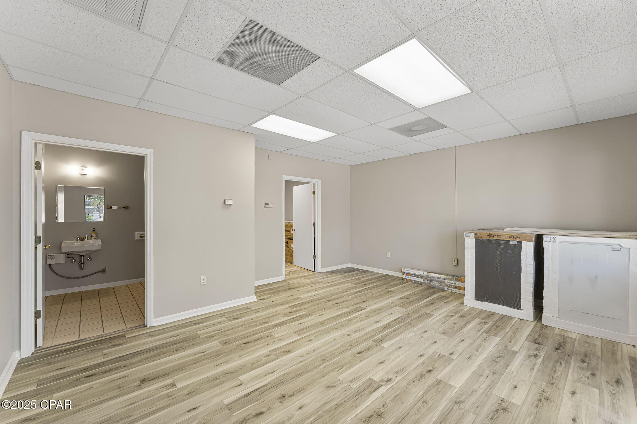 Cresent Bch Unit 1 - Commercial Lease