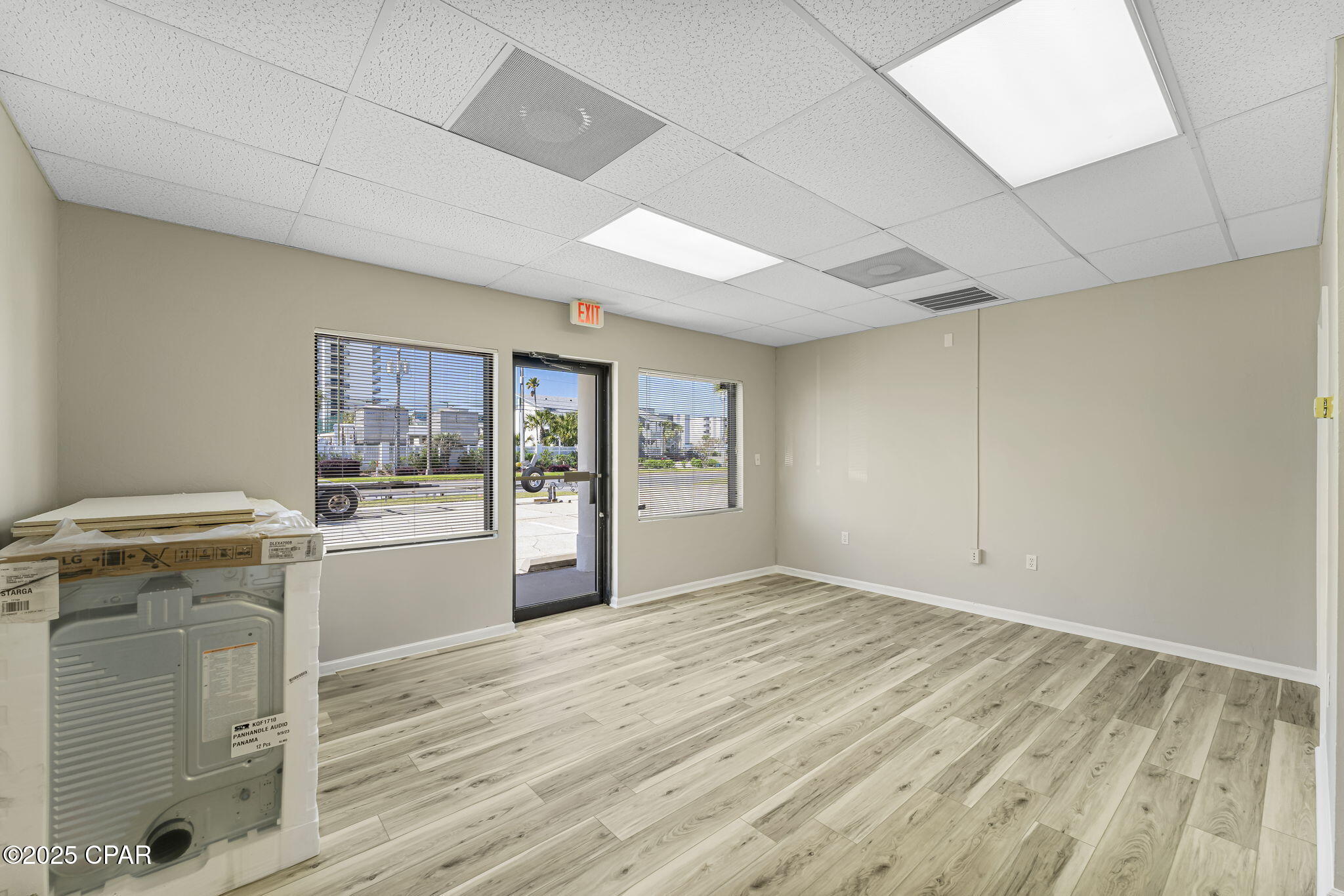 Cresent Bch Unit 1 - Commercial Lease