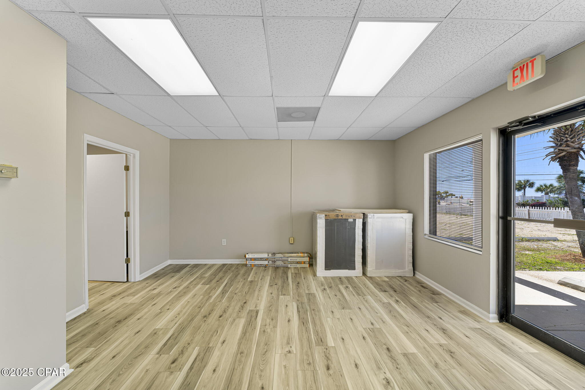 Cresent Bch Unit 1 - Commercial Lease