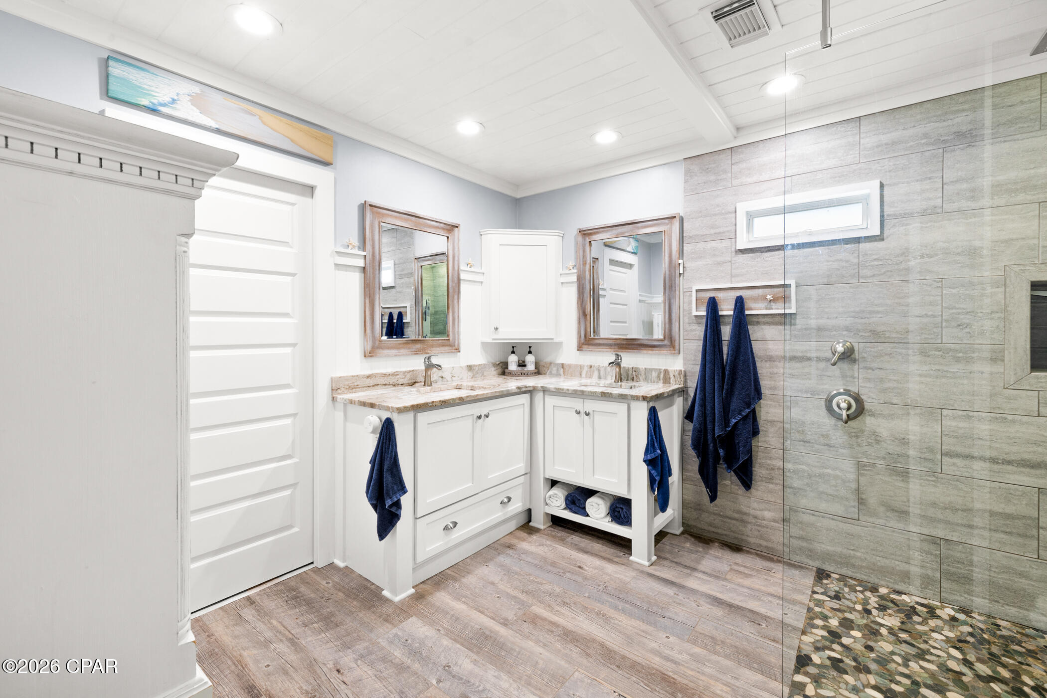 Laguna Beach Estates 7th Add - Residential