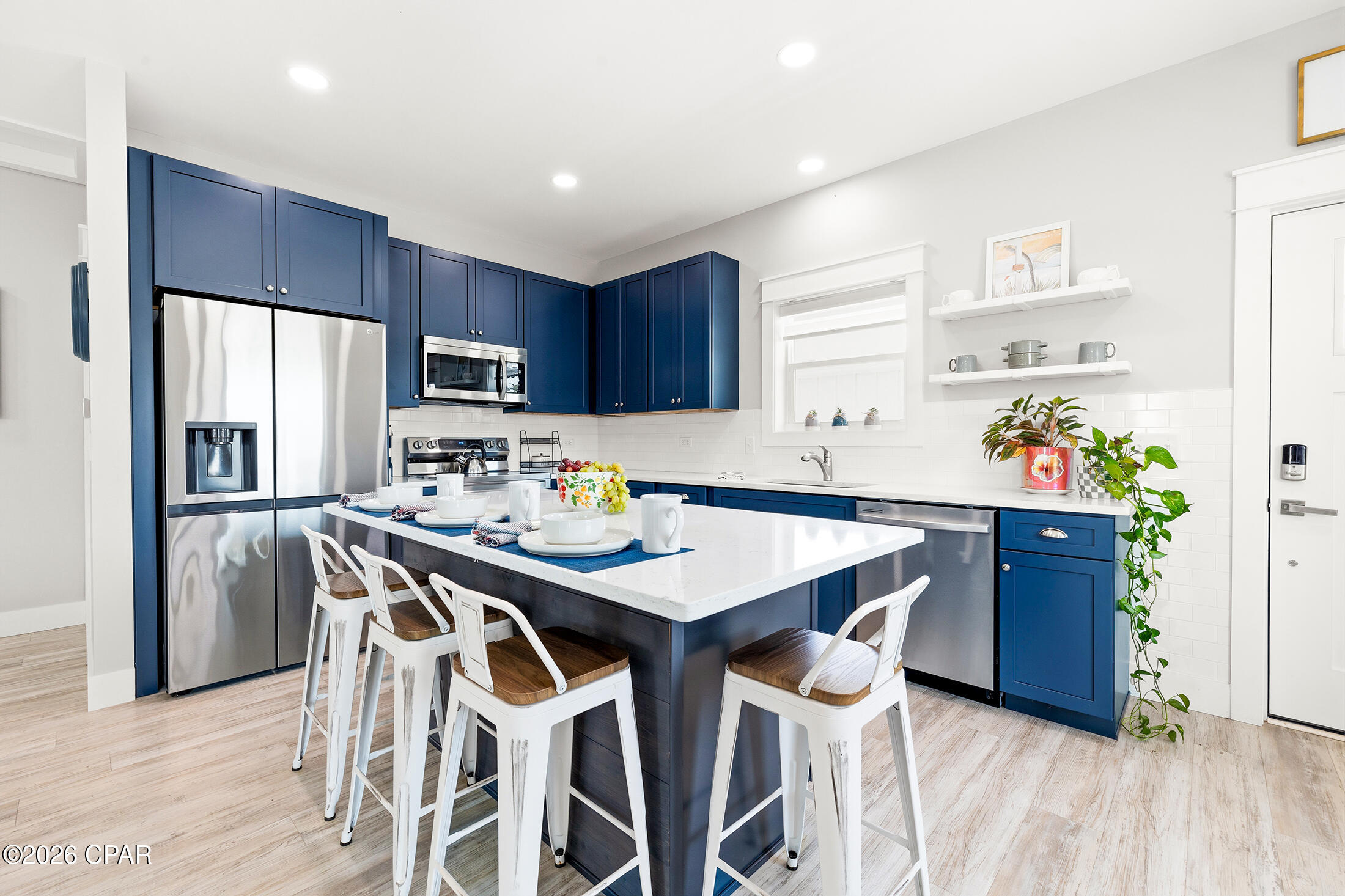 Laguna Beach Estates 7th Add - Residential