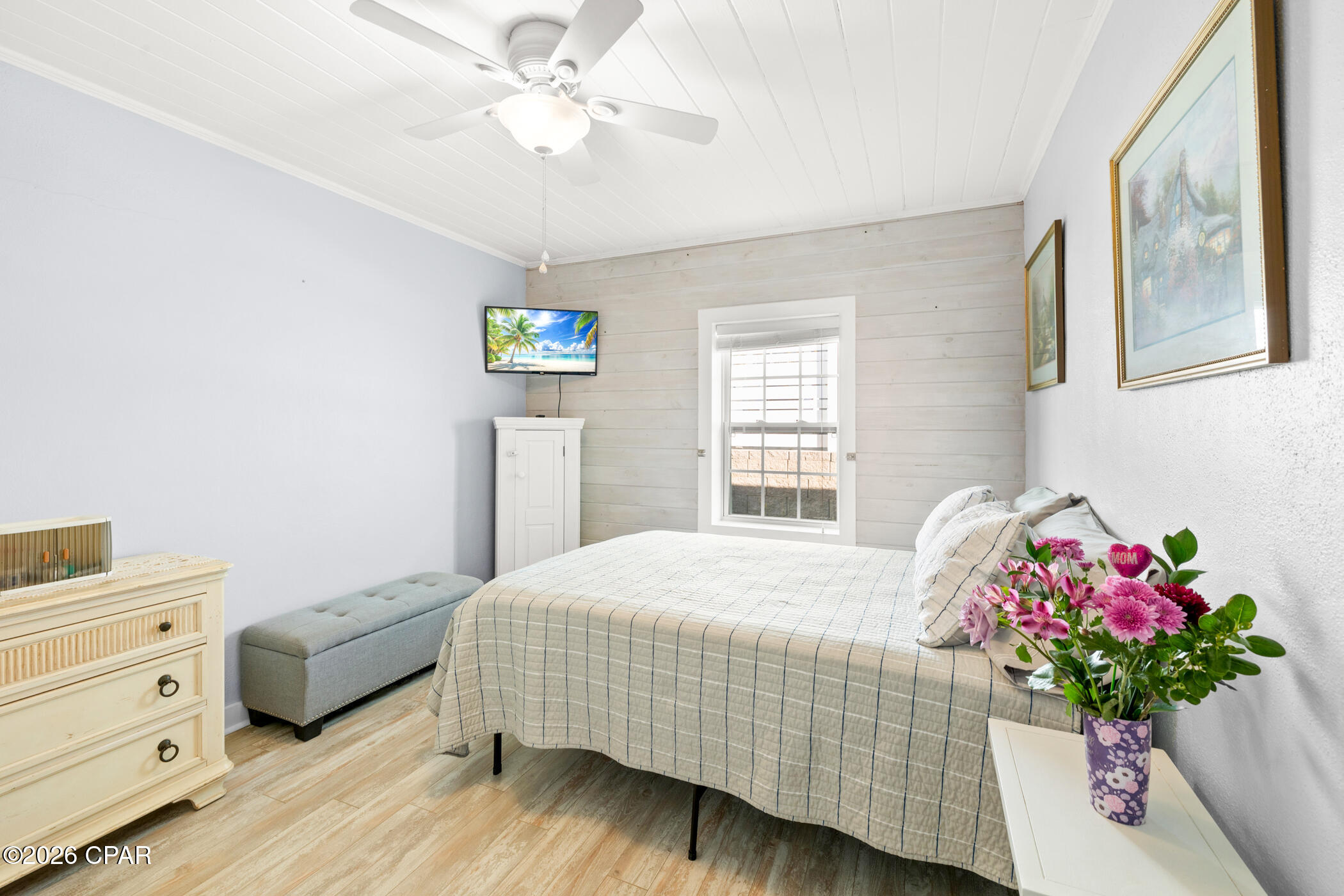 Laguna Beach Estates 7th Add - Residential