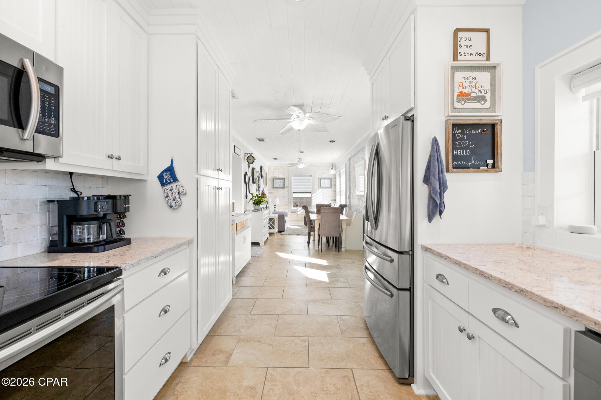 Laguna Beach Estates 7th Add - Residential