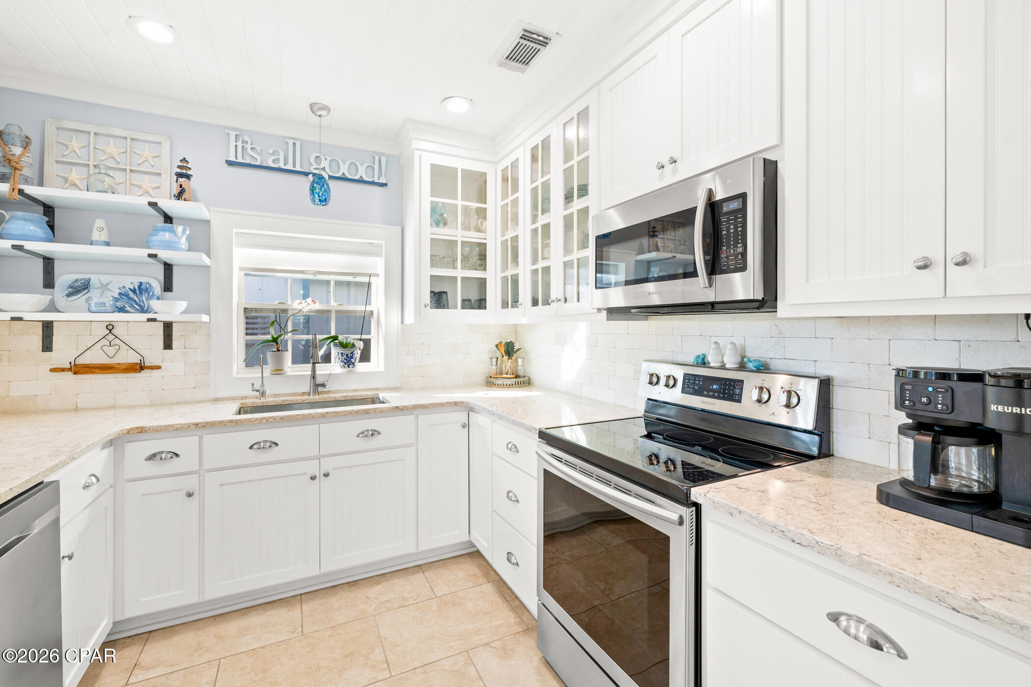 Laguna Beach Estates 7th Add - Residential