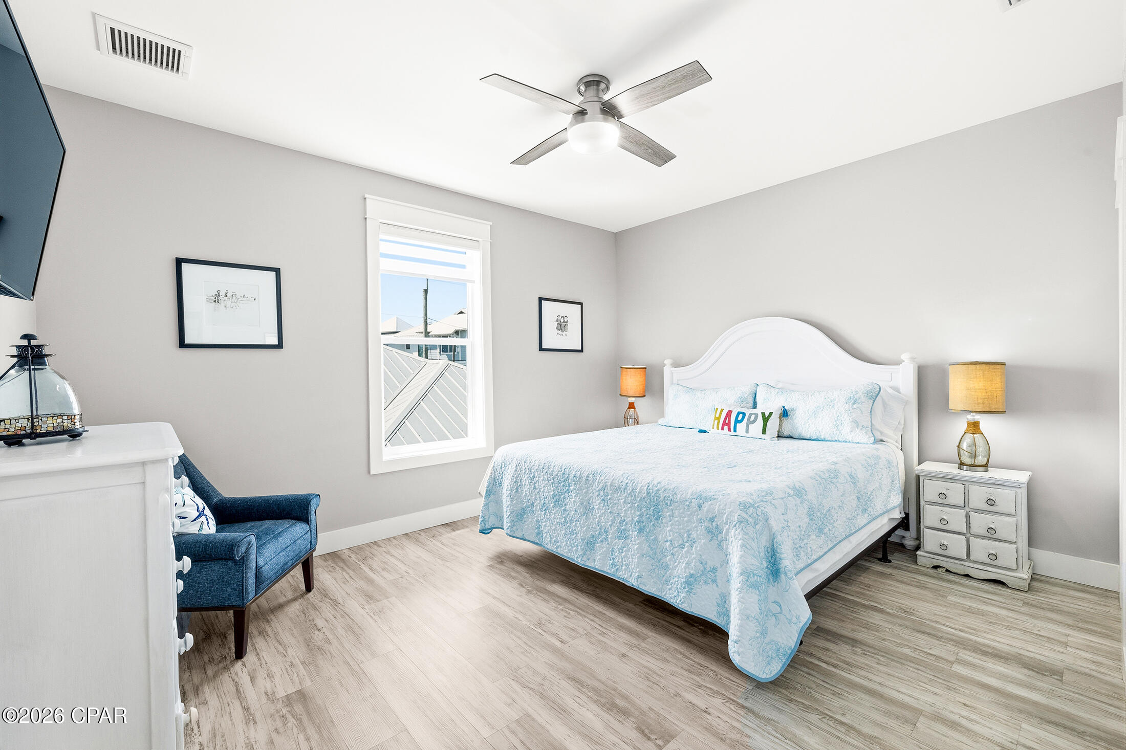 Laguna Beach Estates 7th Add - Residential