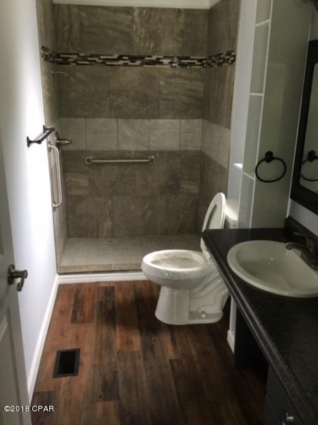 North Lagoon Oaks 7th Add - Residential