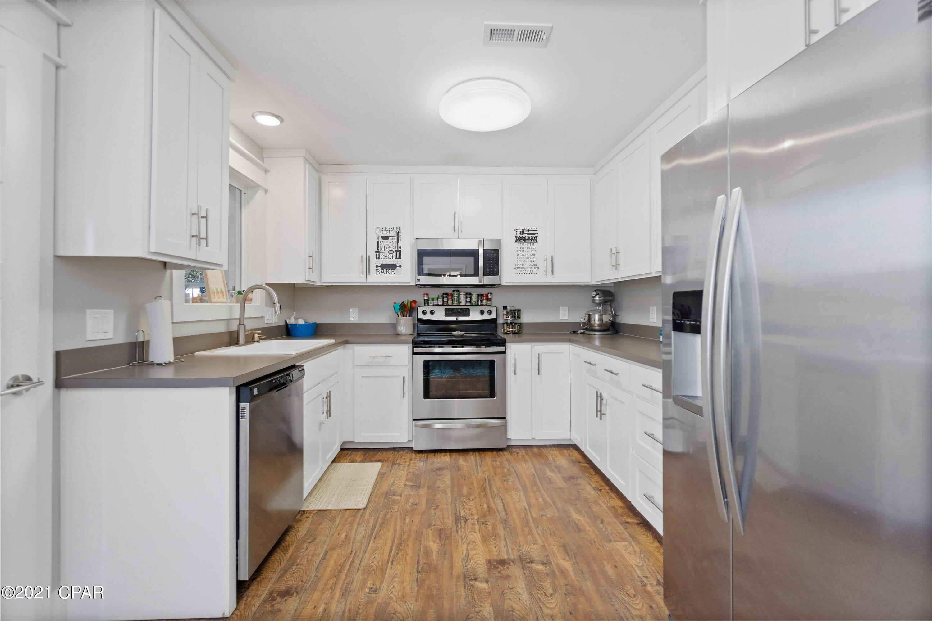 [No Recorded Subdiv] - Residential