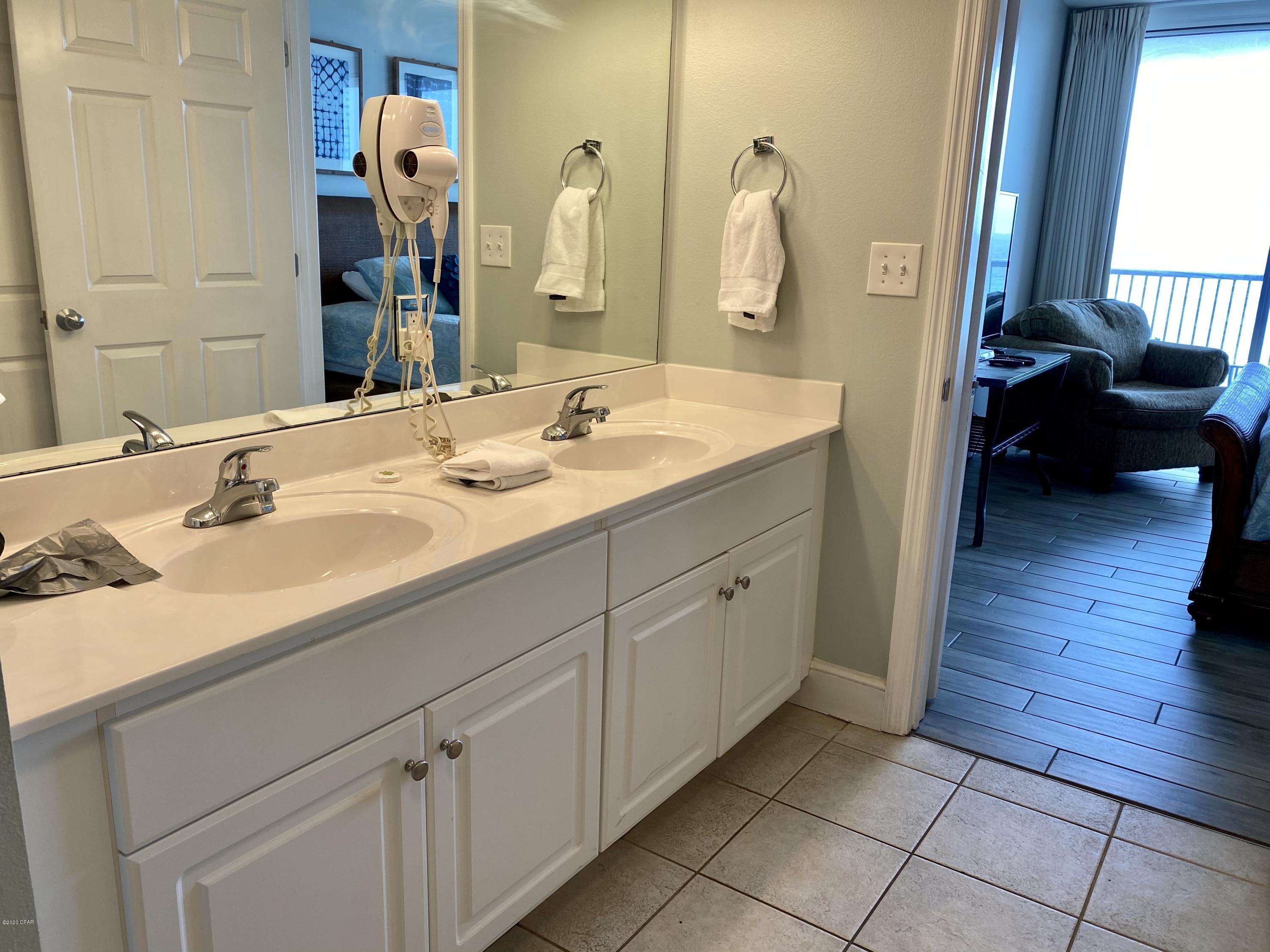 Majestic Beach Tower I - Residential