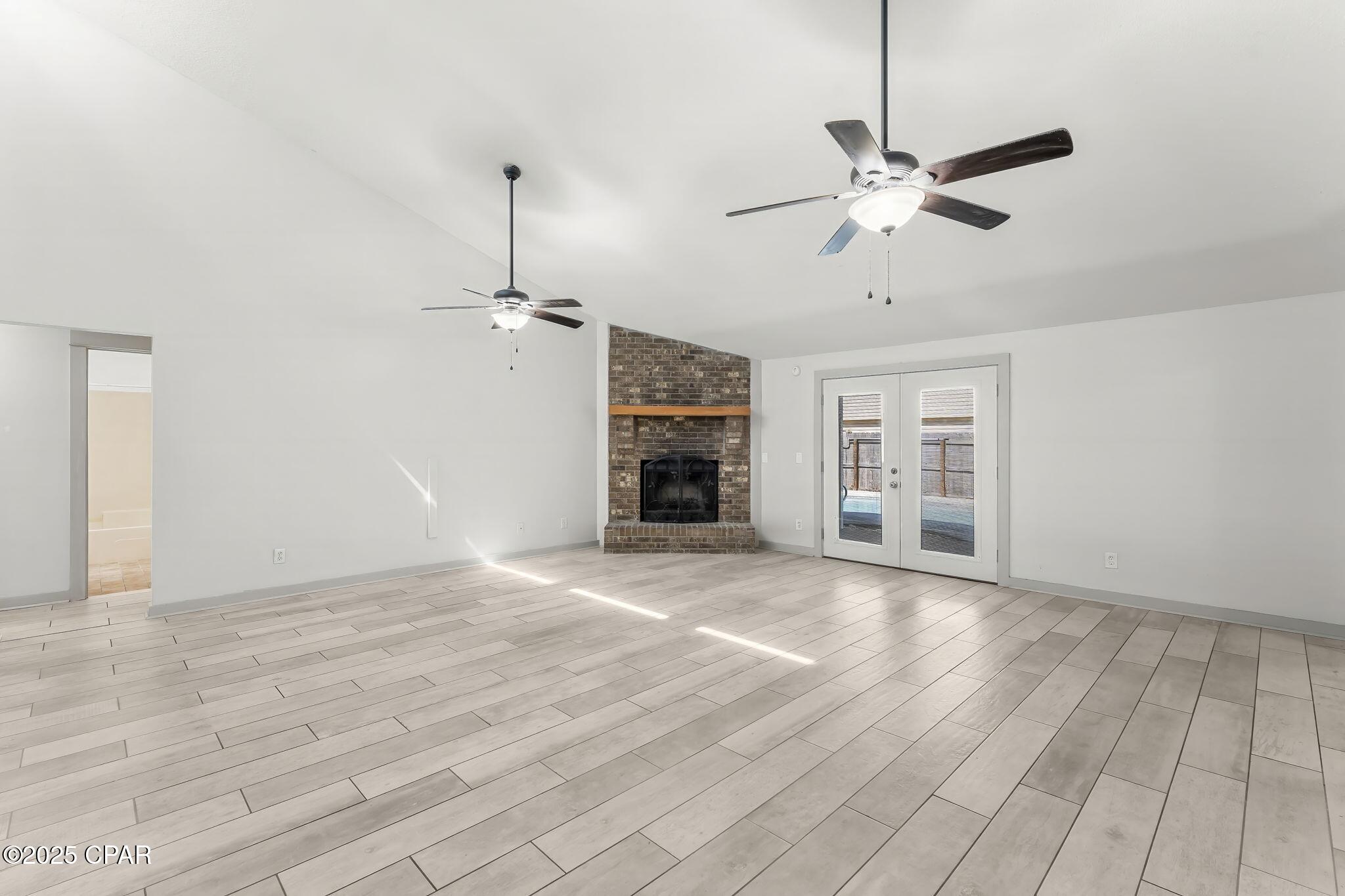 Shadow Bay Unt 3 & 4 - Residential