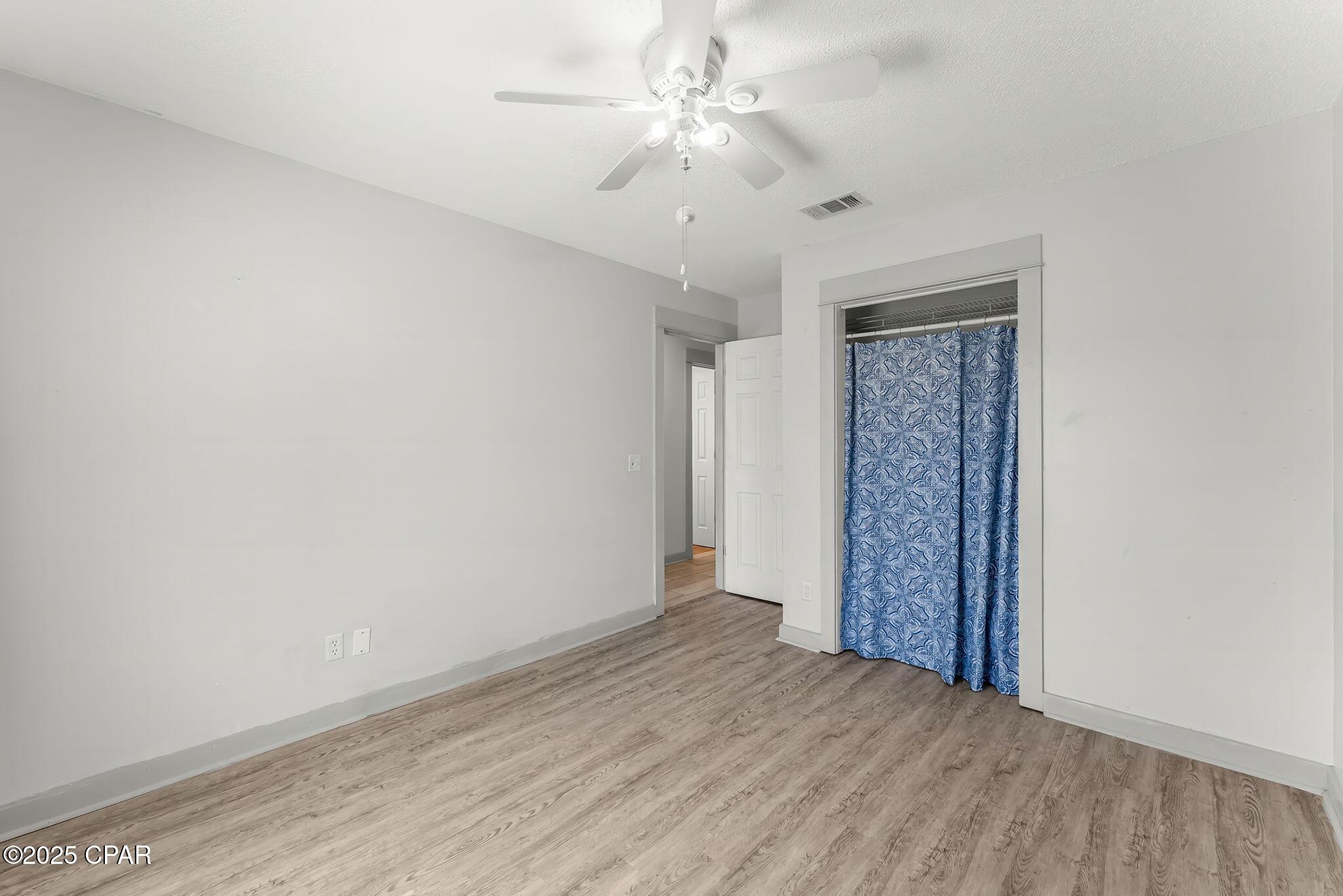 Shadow Bay Unt 3 & 4 - Residential