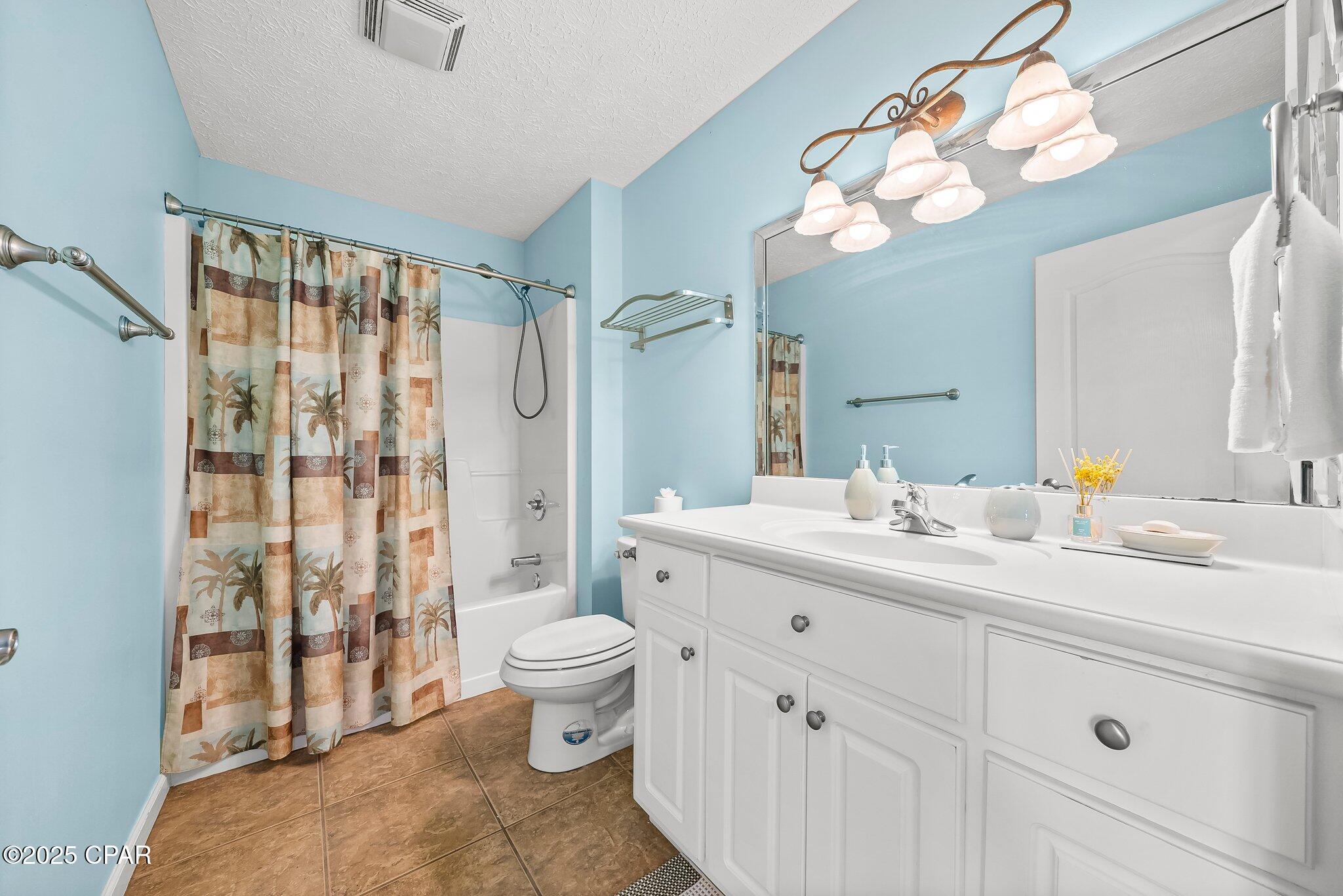 North Lagoon Oaks 7th Add - Residential