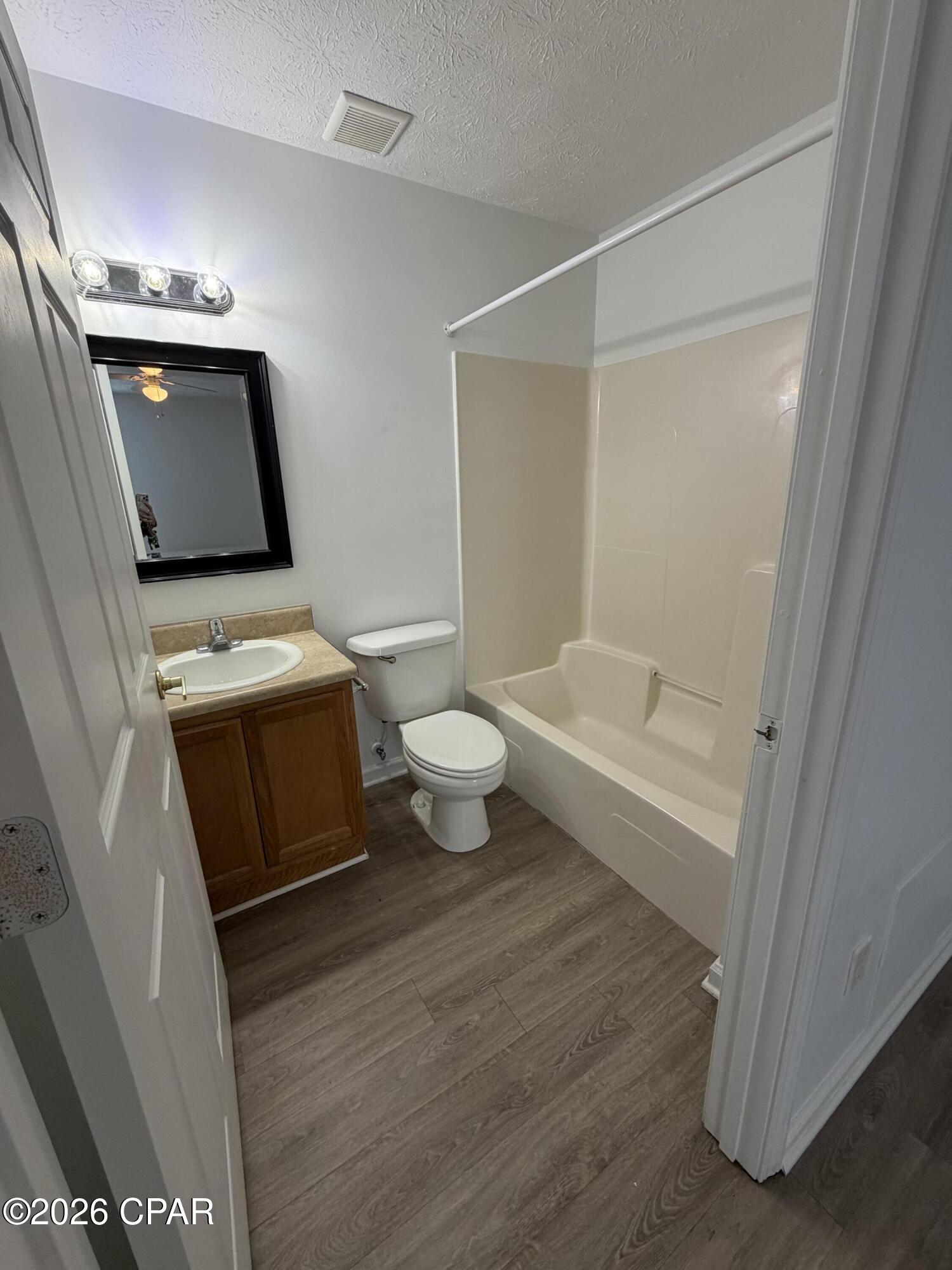 [No Recorded Subdiv] - Residential Lease