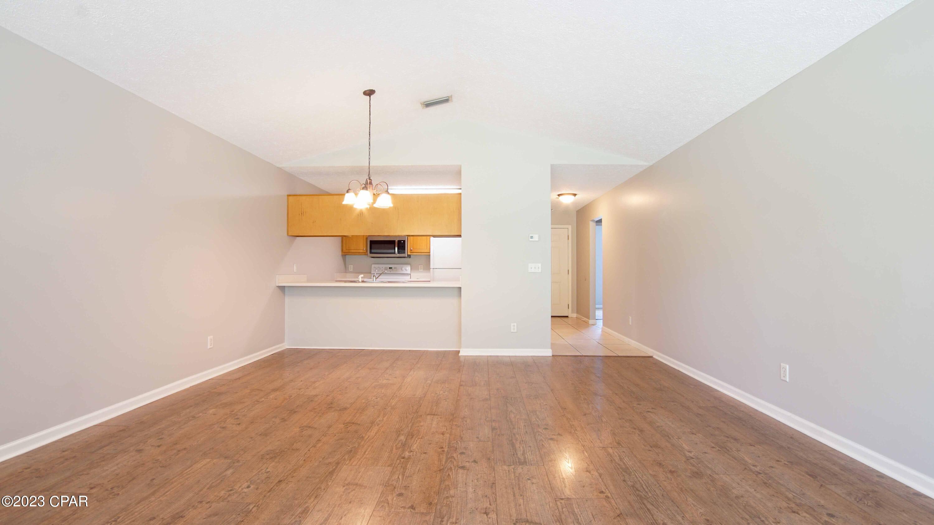 [No Recorded Subdiv] - Residential Lease