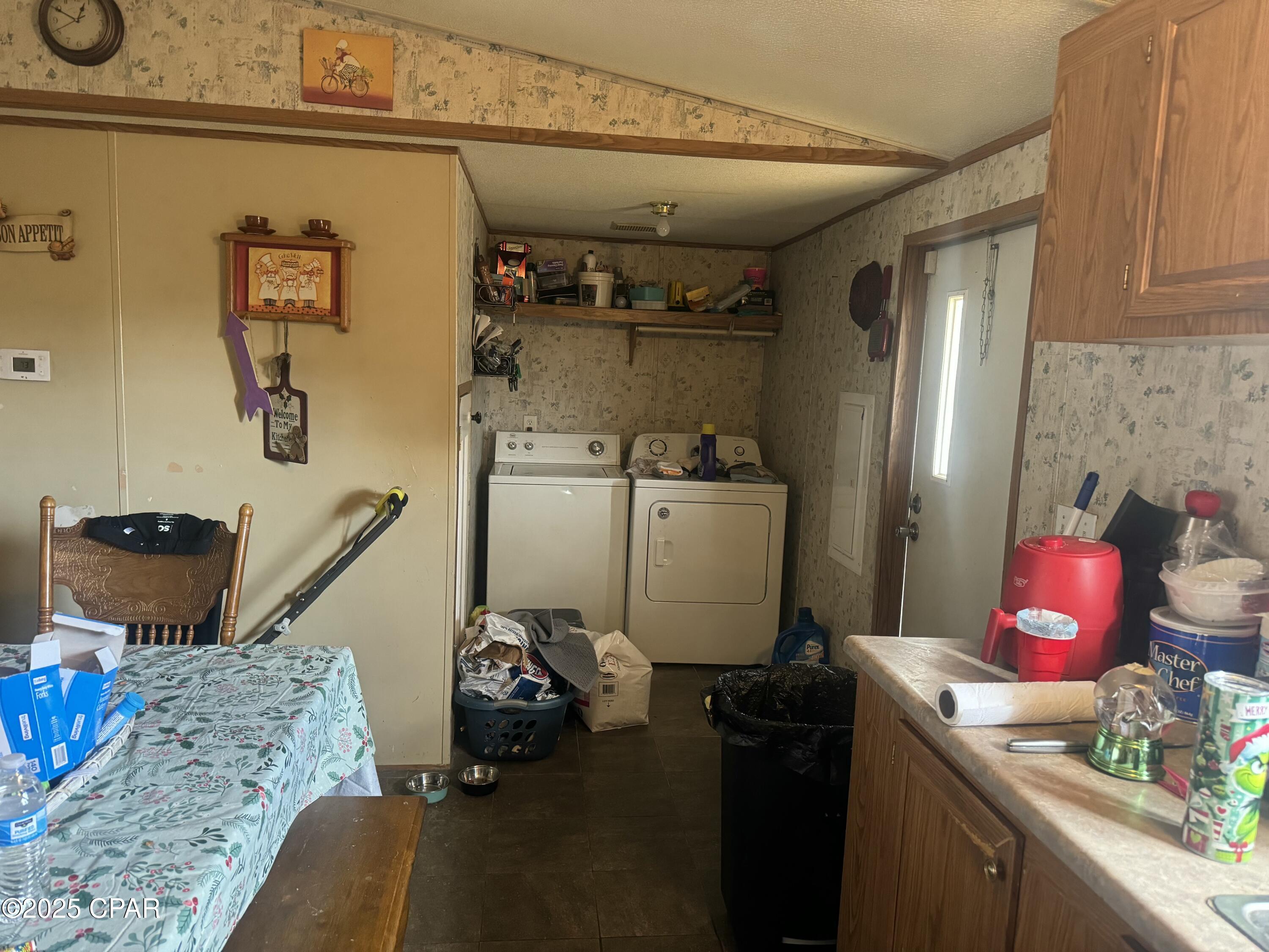 Panama City, Florida 32405, United States, 3 Bedrooms Bedrooms, ,2 BathroomsBathrooms,Residential,Pending,10984