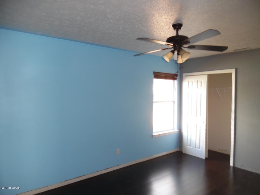 Pine Tree Place Unit 1 - Residential