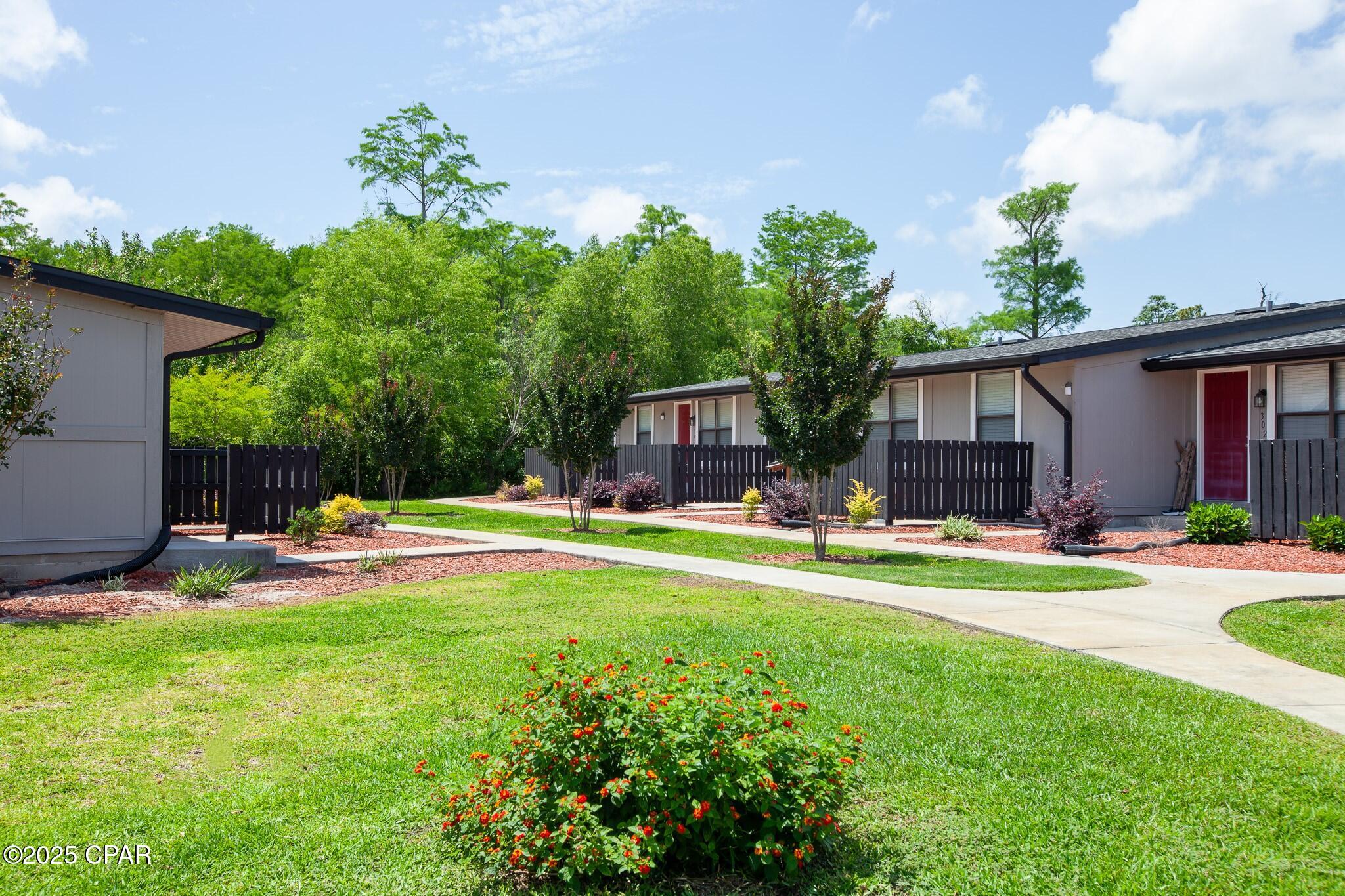 [No Recorded Subdiv] - Residential Lease