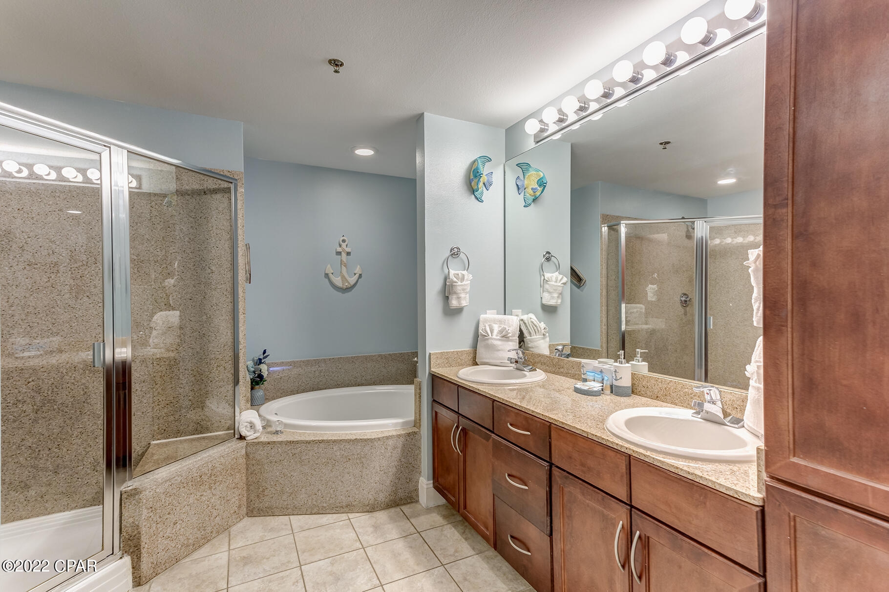 Laketown Wharf - Residential