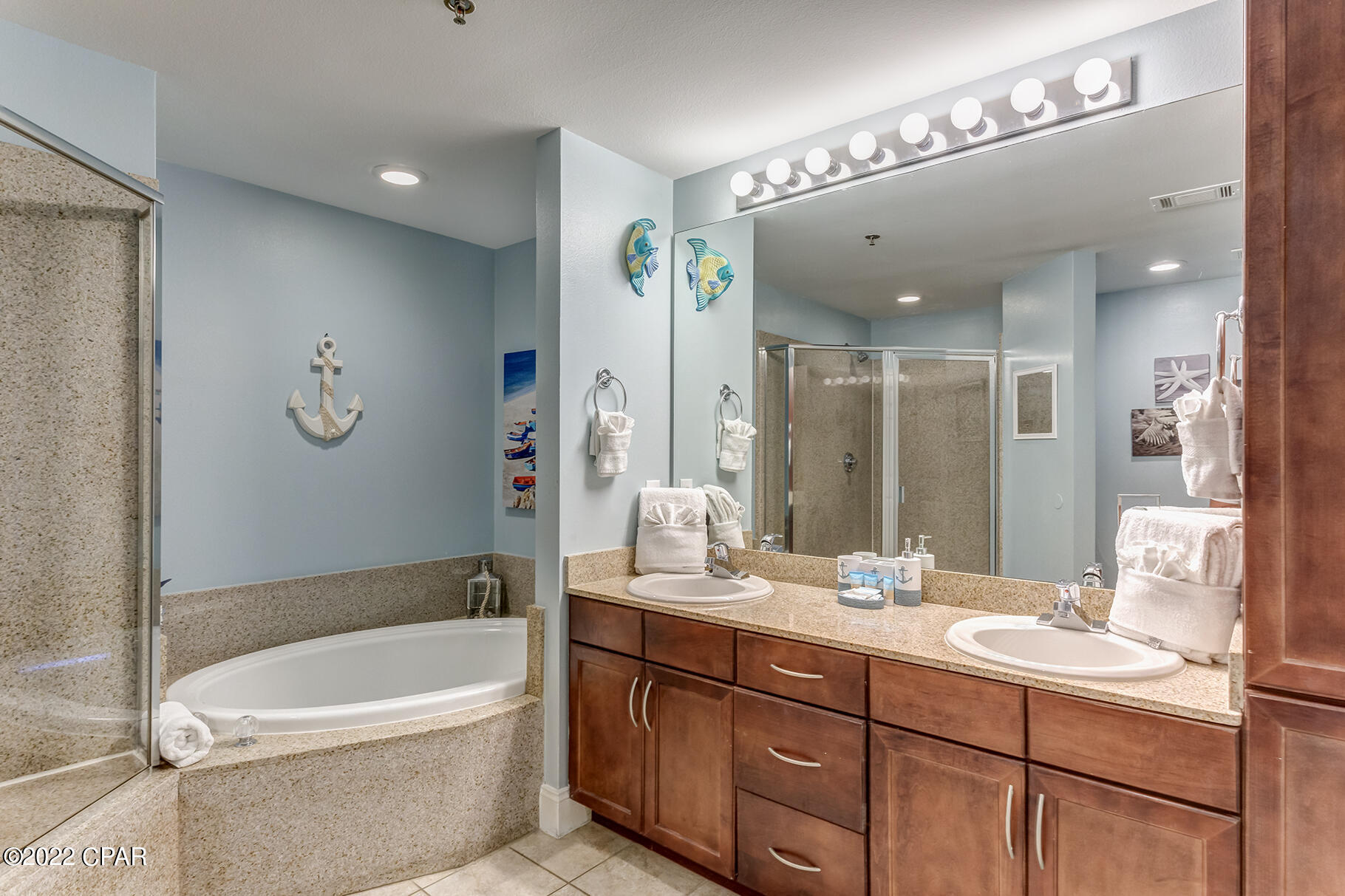 Laketown Wharf - Residential