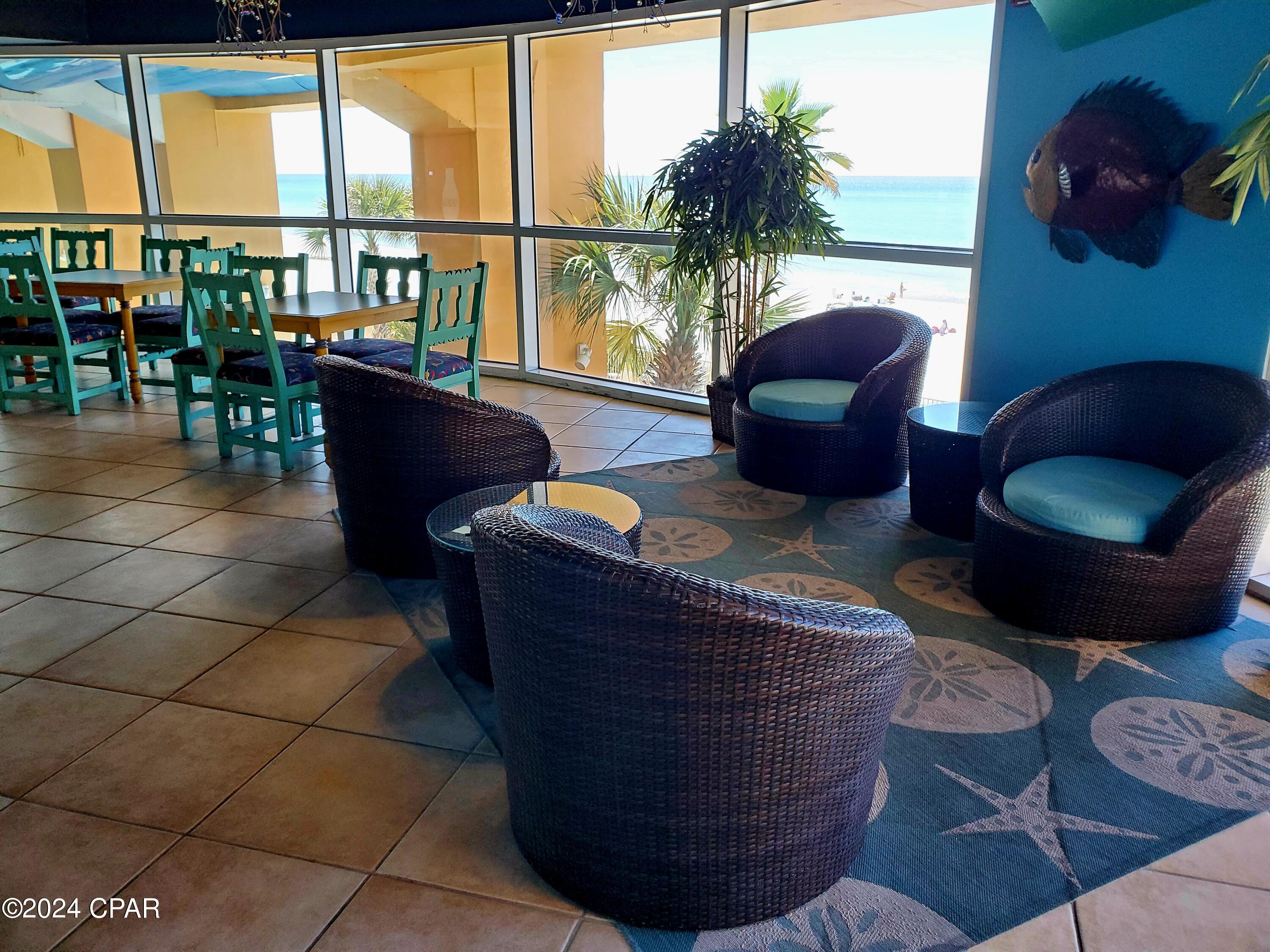 Splash Condo - Residential