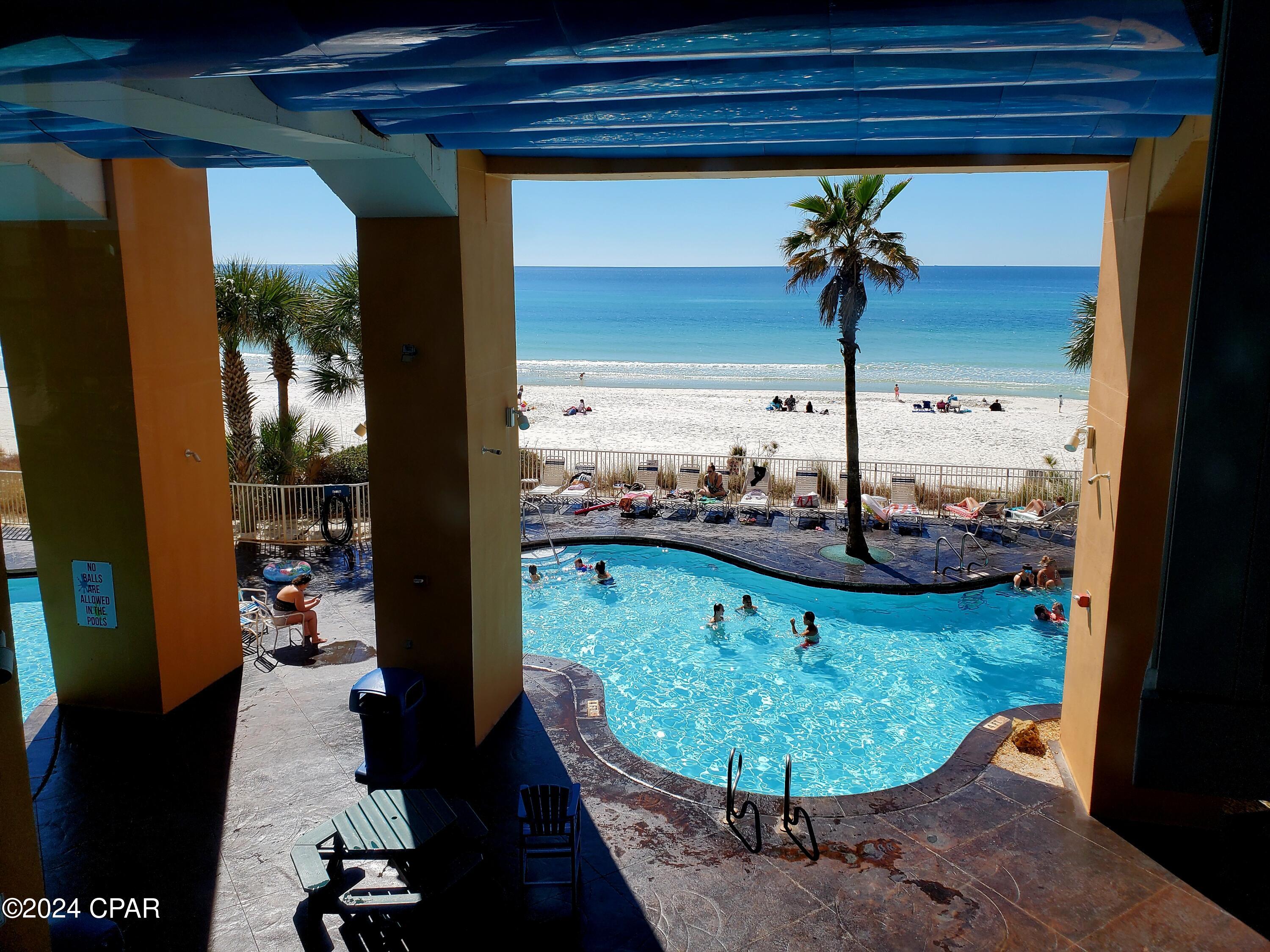 Splash Condo - Residential