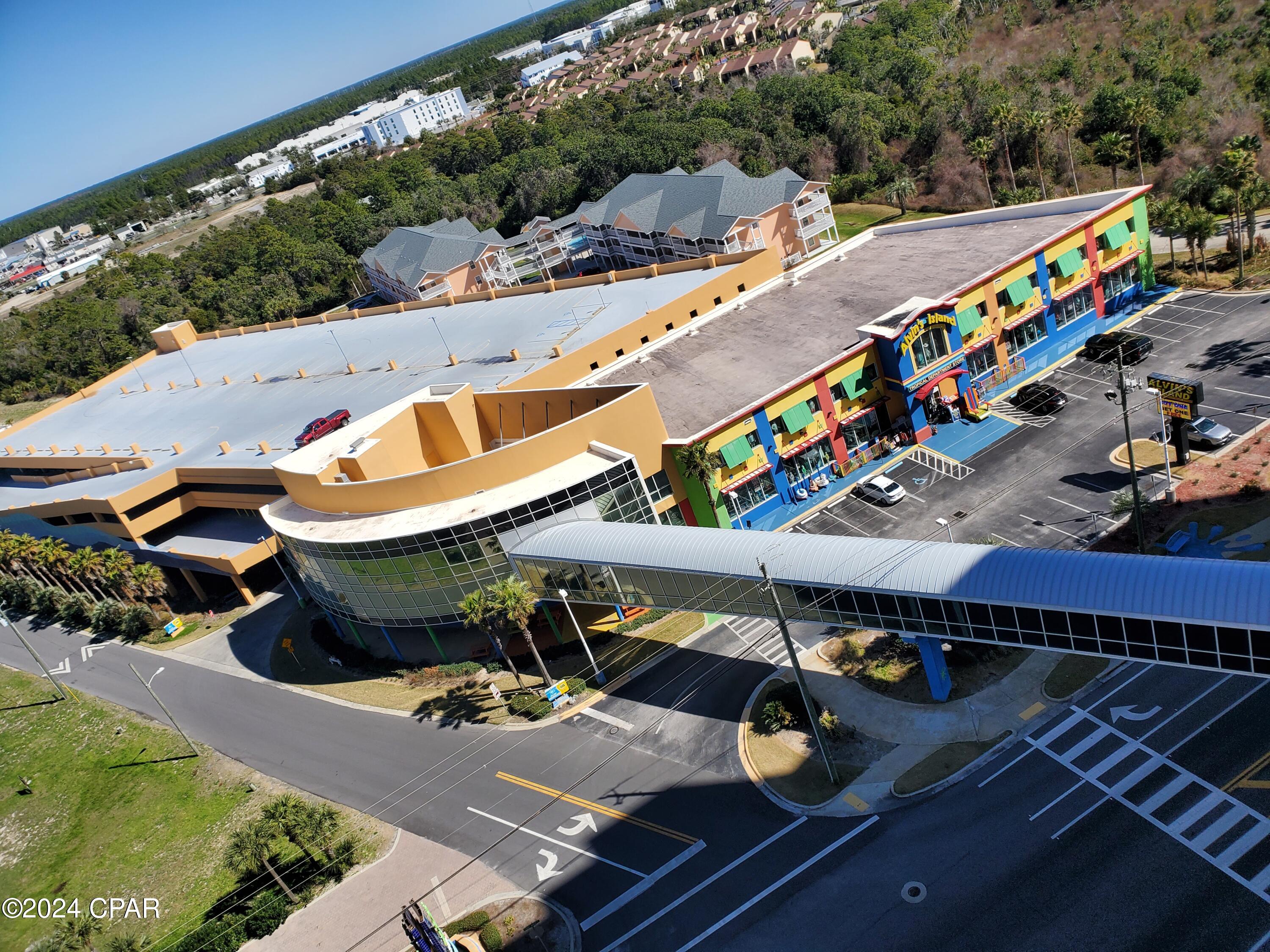 Splash Condo - Residential