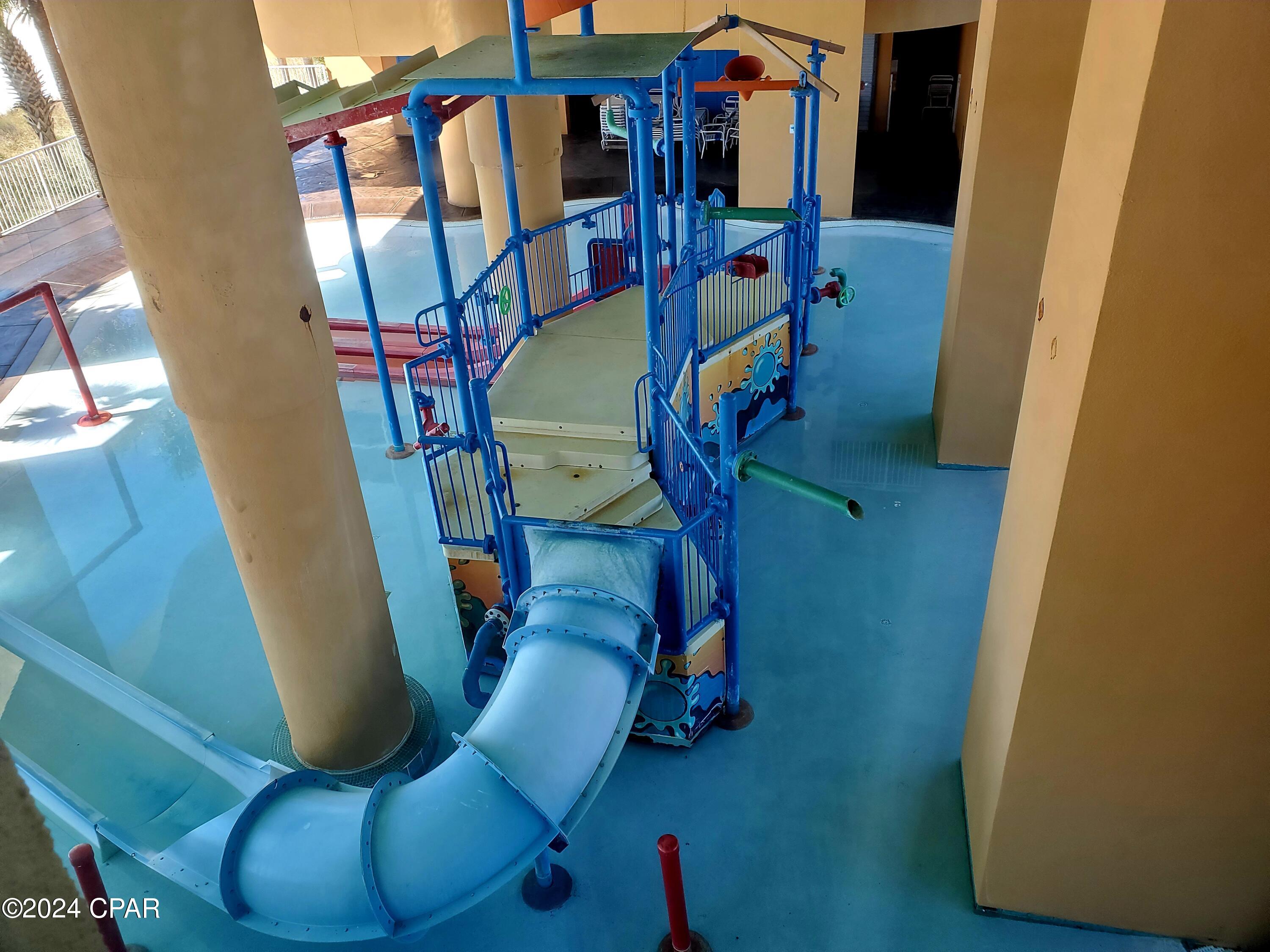 Splash Condo - Residential