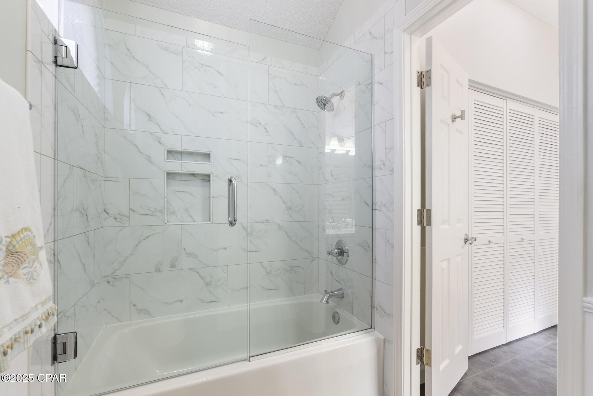 Seaclusion Beach - Residential