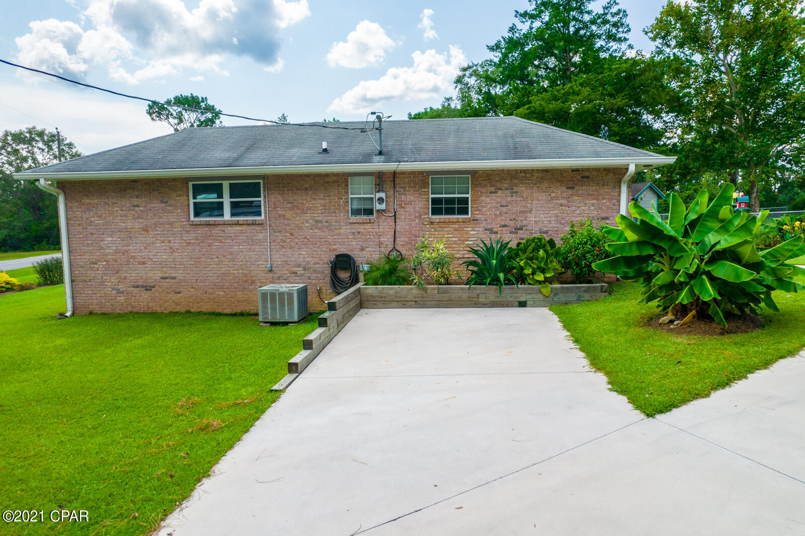 Dogwood Lakes - Residential