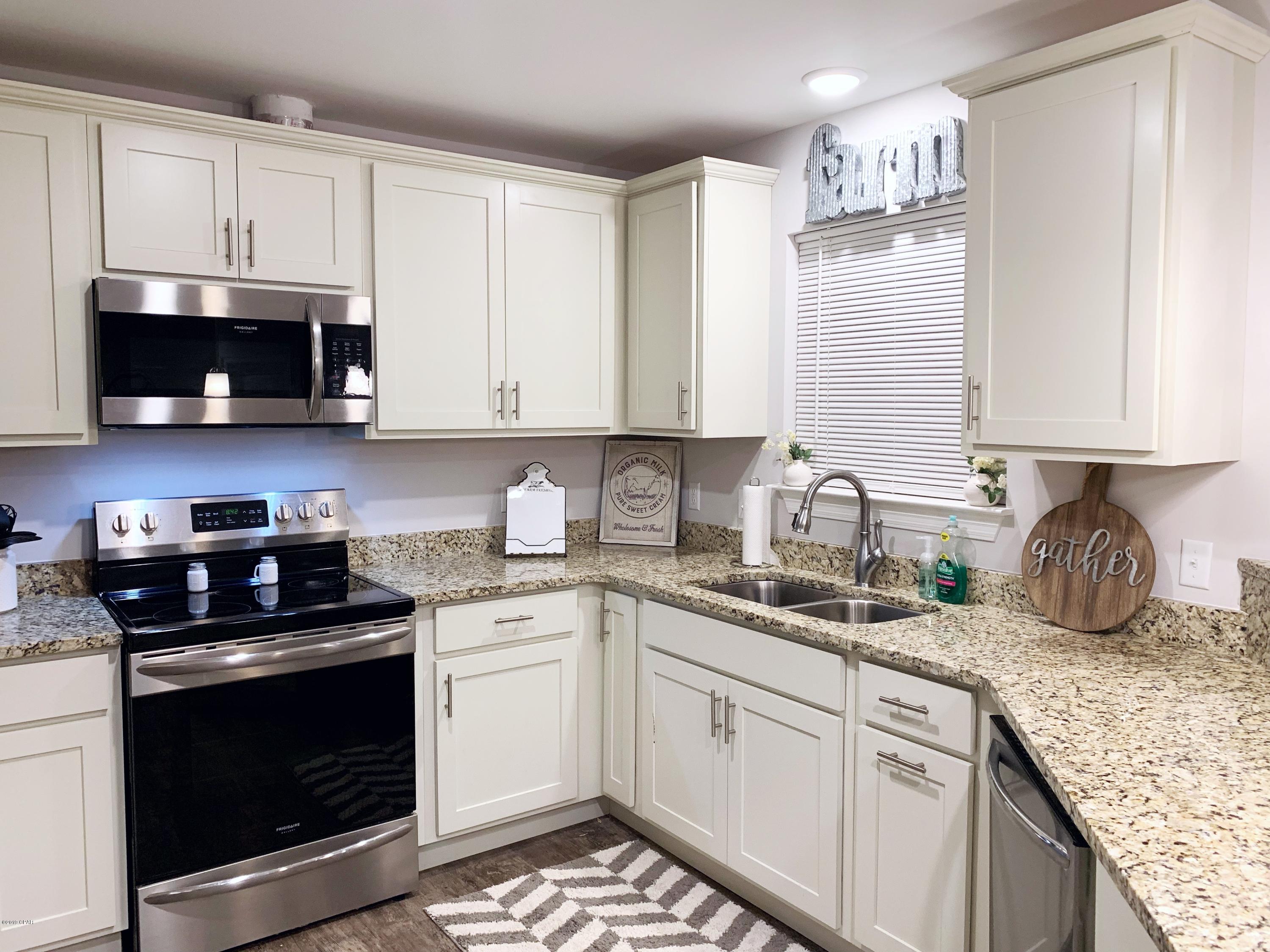 Pinebrook - Residential