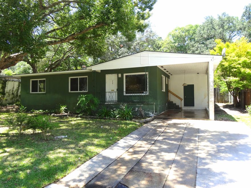 Charming 3 bed 1.5 bath home in the Cove area. Cove is Panama City's one of oldest neighborhoods, is filled with charm, tradition, and ancient oak trees with their Spanish moss that brings you a warm cozy feeling, a place for all generations. Convenient to Downtown restaurants and shops, the Visual Arts Center, Panama City Marina, several neighborhood parks and area schools. Surrounded by bayous and the St. Andrew Bay, with yards filled with blooming azaleas, a sign of spring within the neighborhood. The Azalea Trail still makes its way through the Cove each year, a Southern tradition. Age, Square Footage, and room sizes approx., if important please verify.