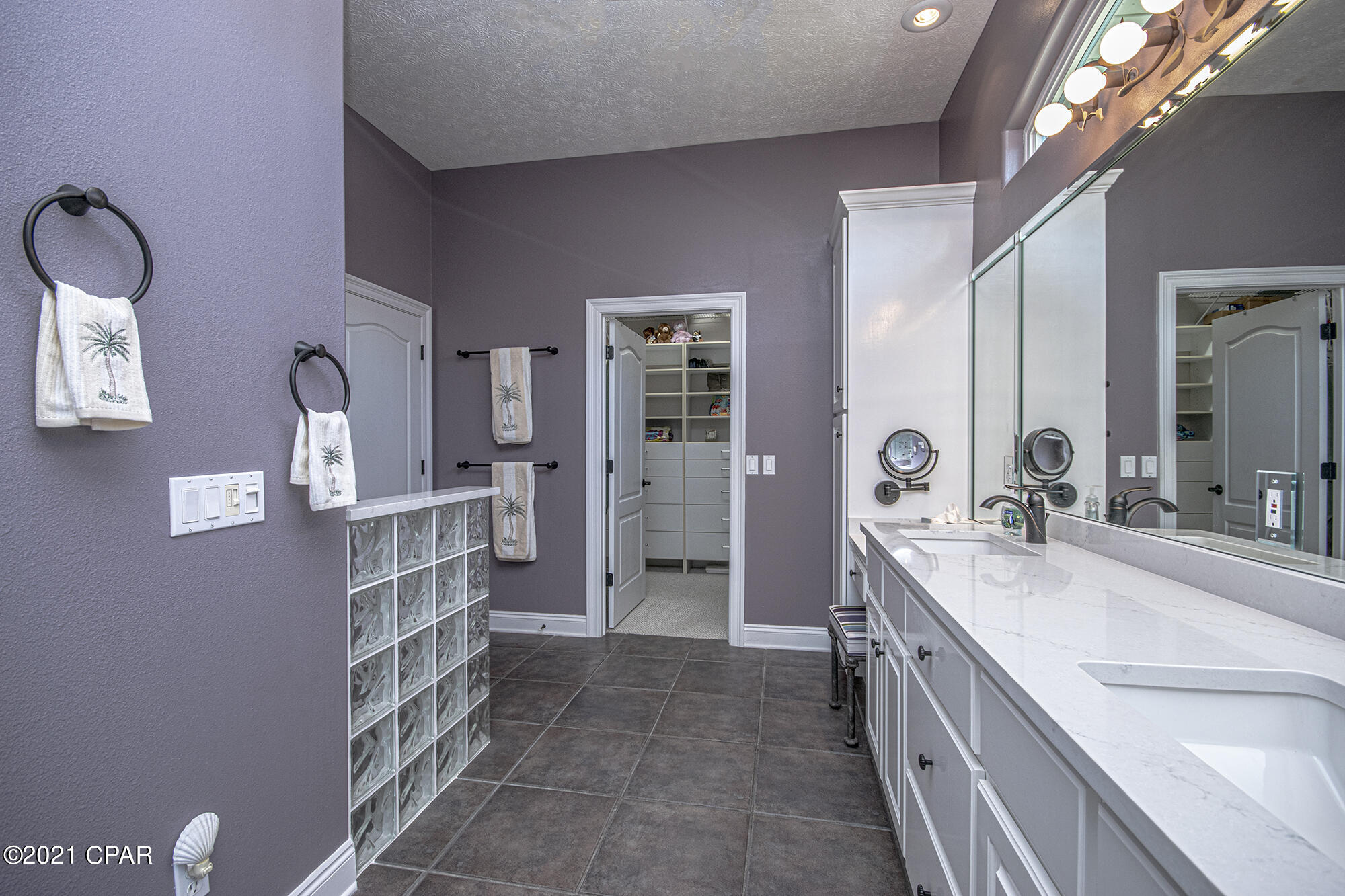 Dolphin Bay Ph II - Residential